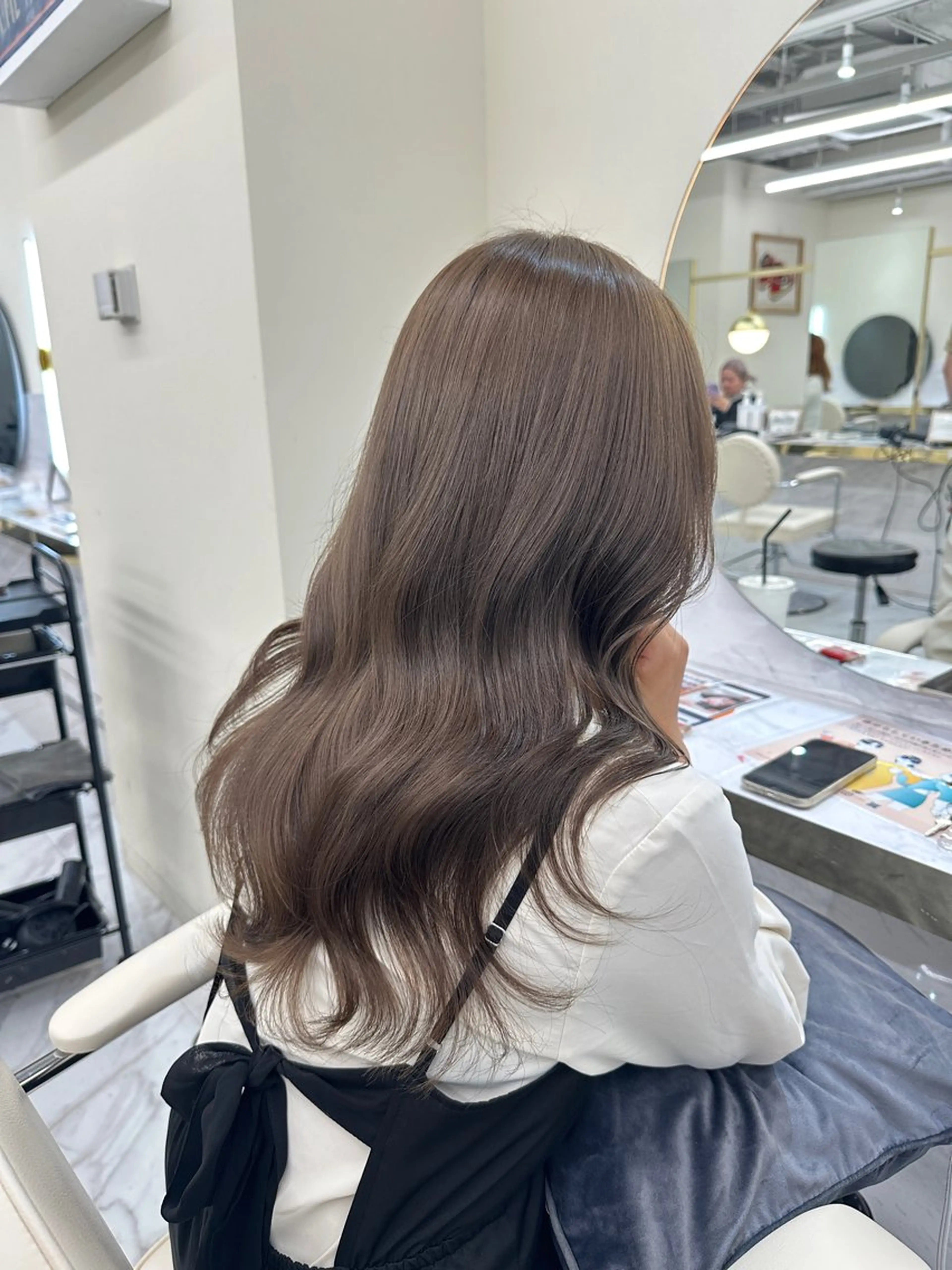ミディアム ケアカラー レイヤーカット カット ヘアカラー トリートメント 似合わせ顔まわりカッ ト🩶瀧本美咲のヘアスタイル
