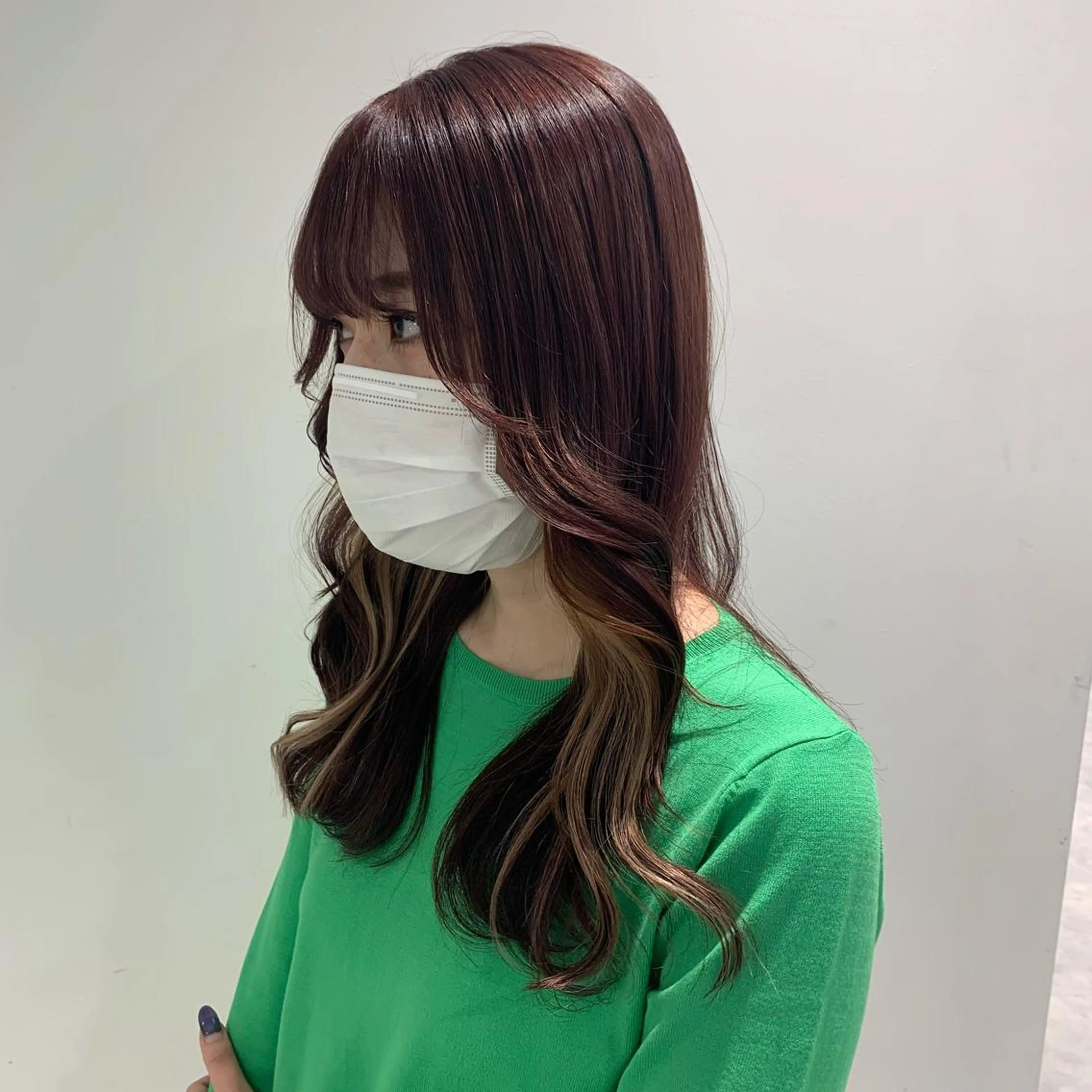 ロング カラー パーマ ヘアアレンジ メンズ キッズ ネイル マツエク・マツパ アイブロウ ヘアカラー トリートメント 🪞ハイトーン🪞 🤍waka🤍のヘアスタイル