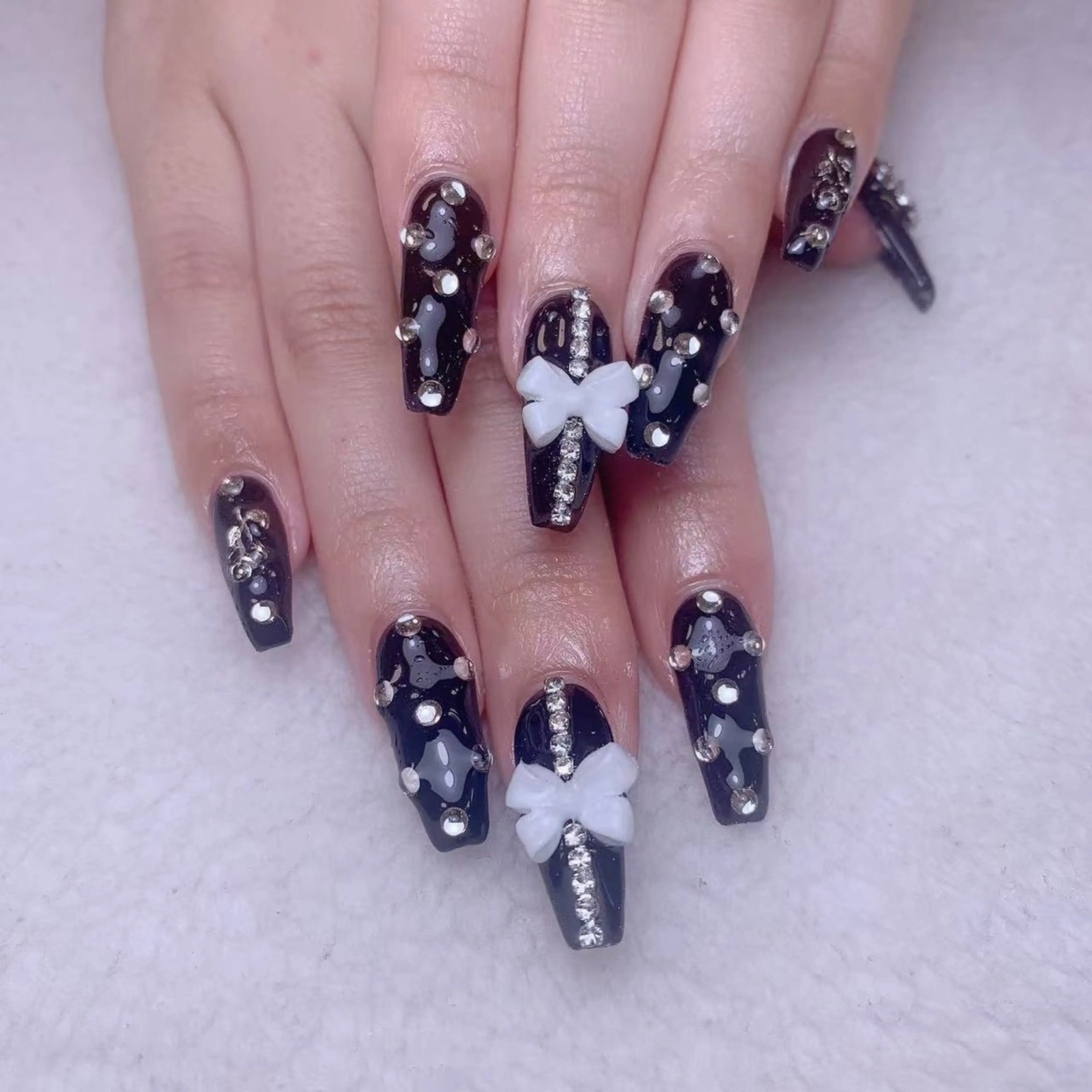 ネイル 持ち込み Amina nail salonのネイルデザイン