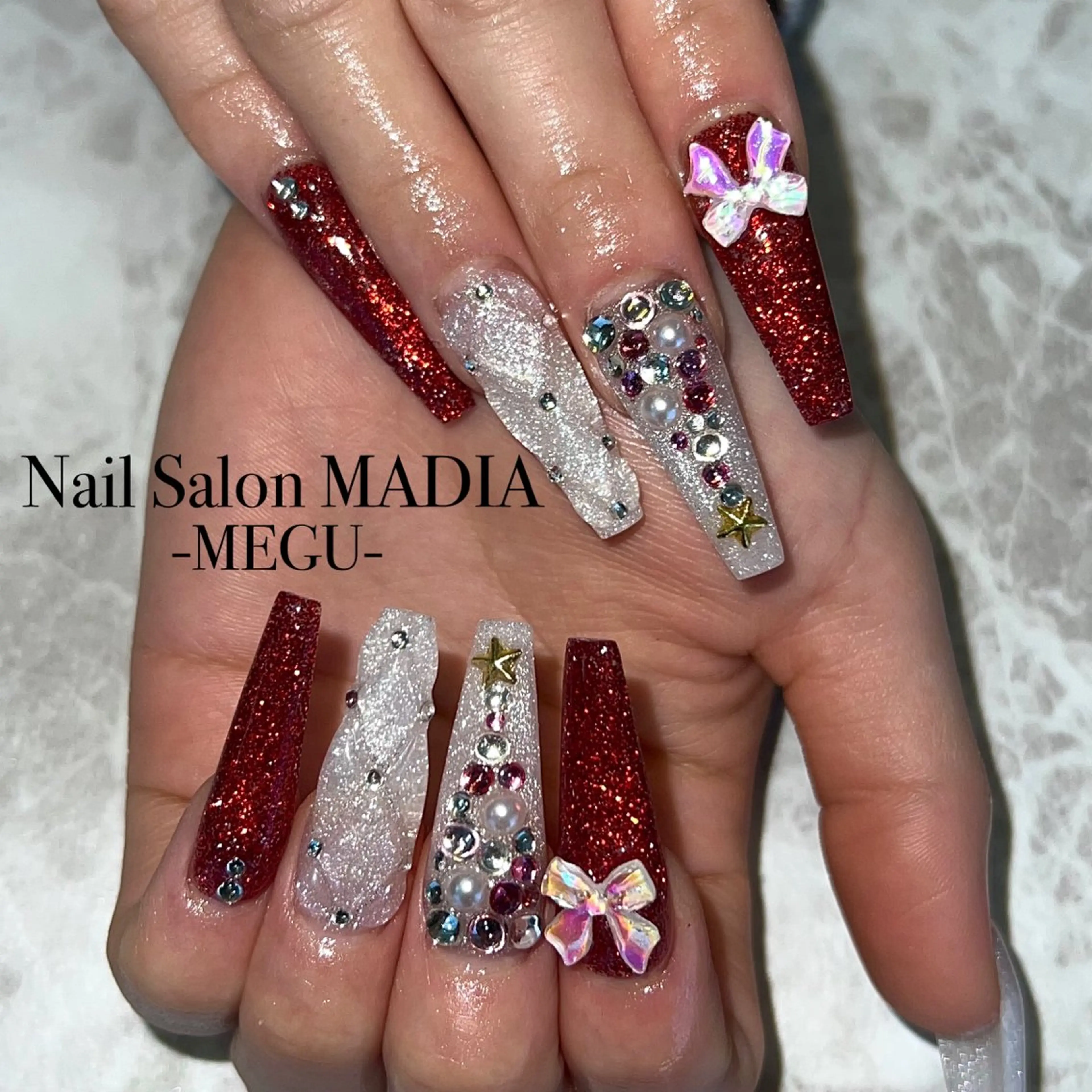 ネイル MADIA藤沢所属・MADIA MEGUのネイルデザイン