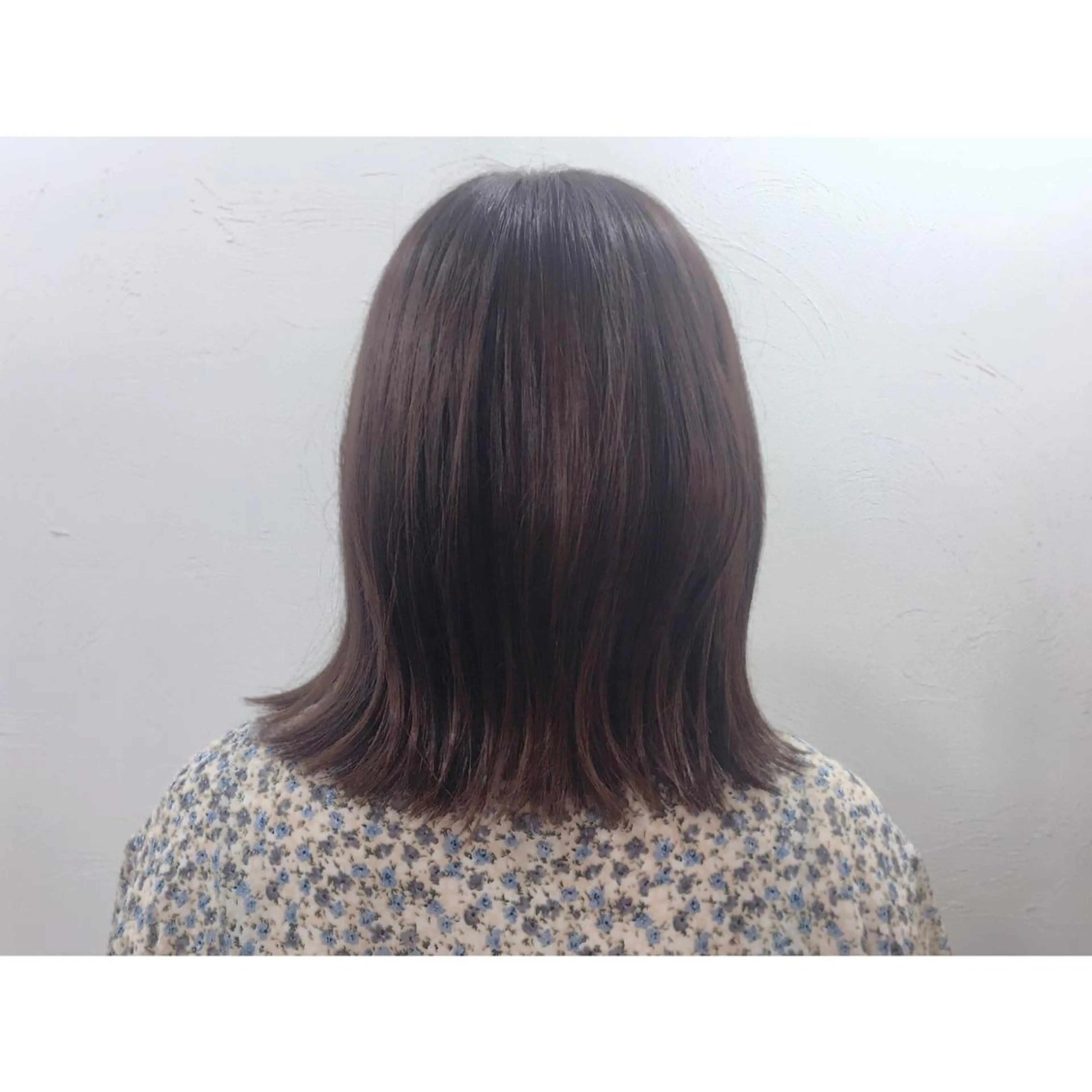 ミディアム ボブ 外ハネヘア 【今だけブリーチ 限定価格💕】すみのヘアスタイル