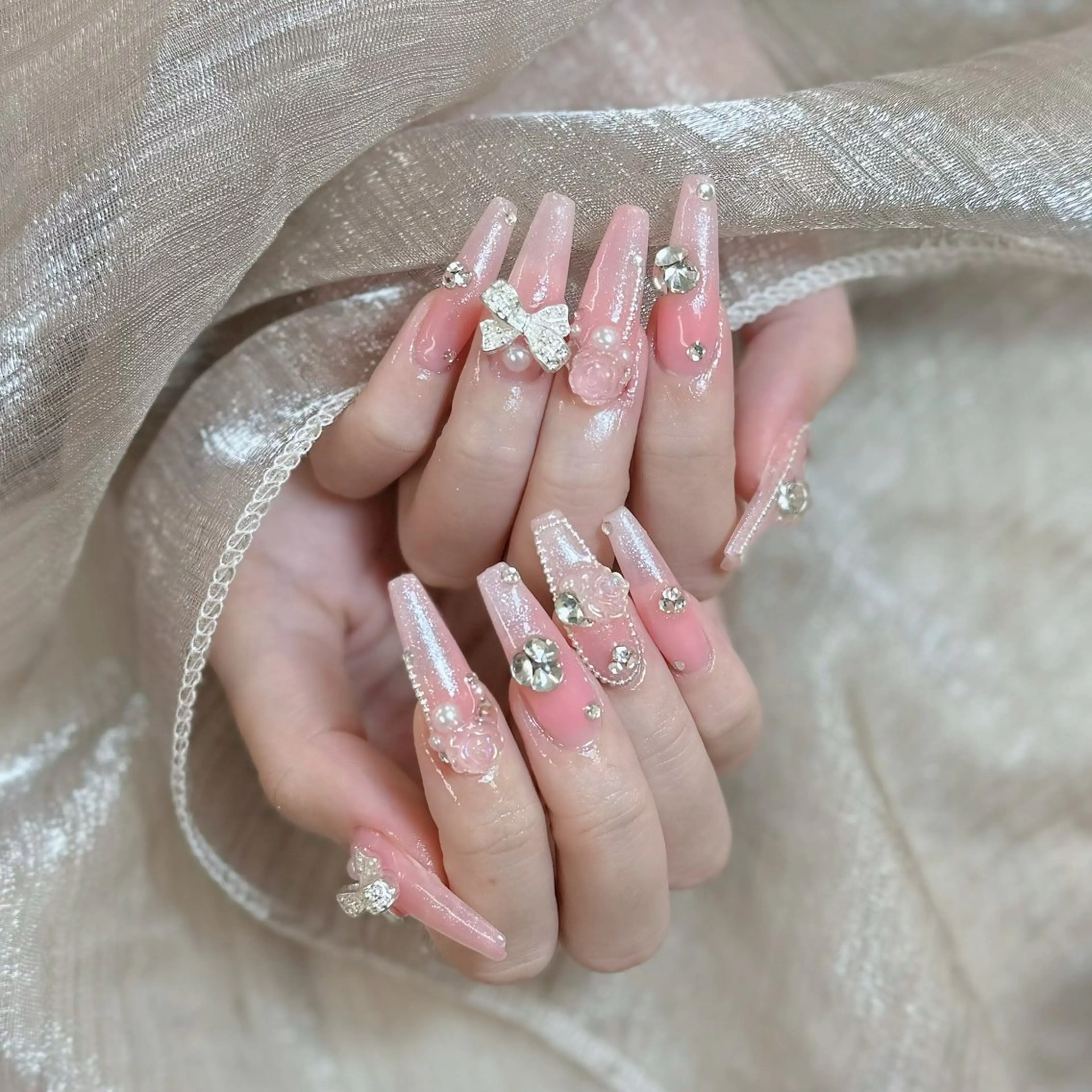 ネイル ジェルネイル 韓国ネイル マグネットネイル ネイルチップ 冬ネイル ハンドネイル Lenie Nailのネイルデザイン