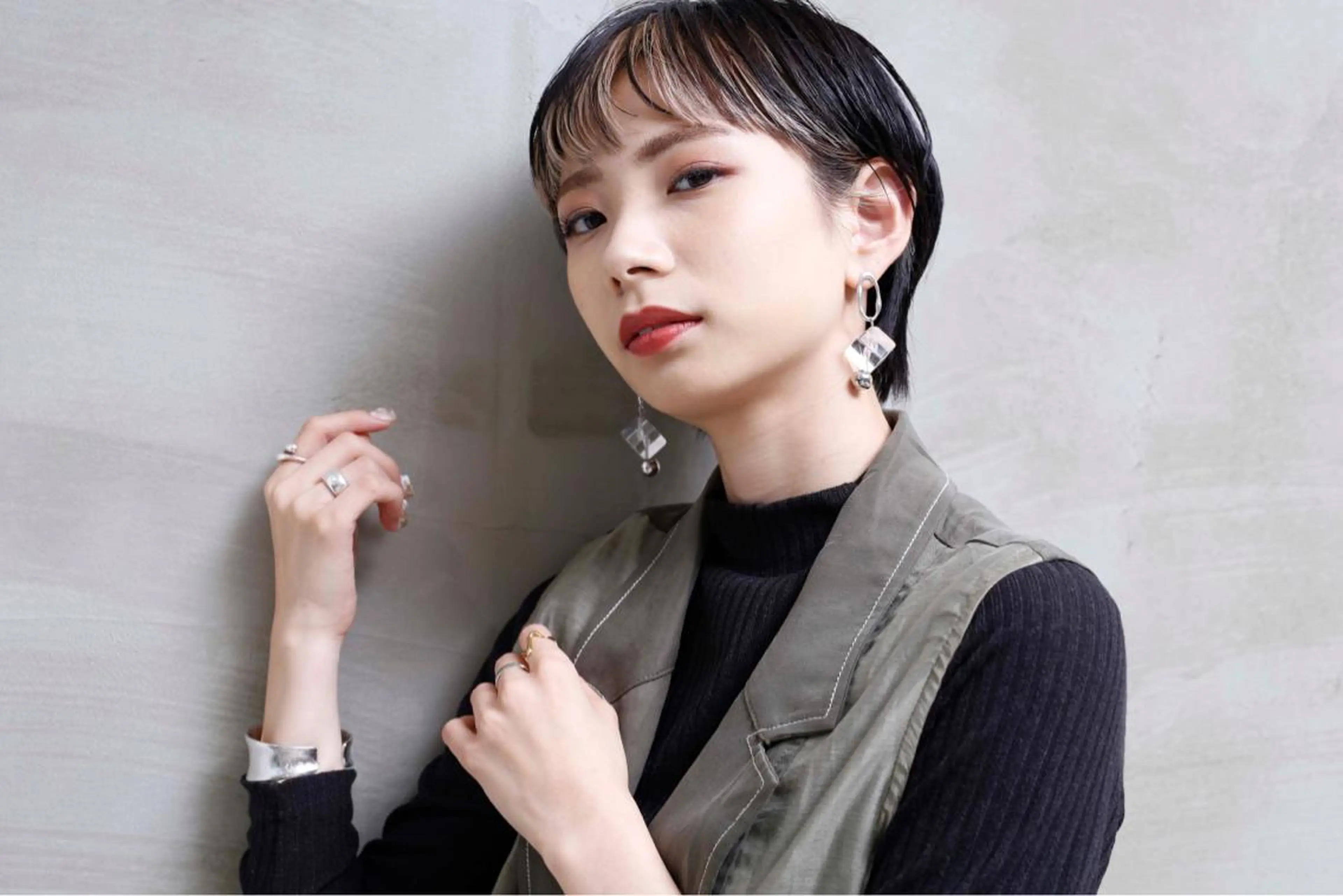 ショート カラー デザインカラー ill.所属・ill［イル］大須 ダブルカラー髪質改善のヘアスタイル