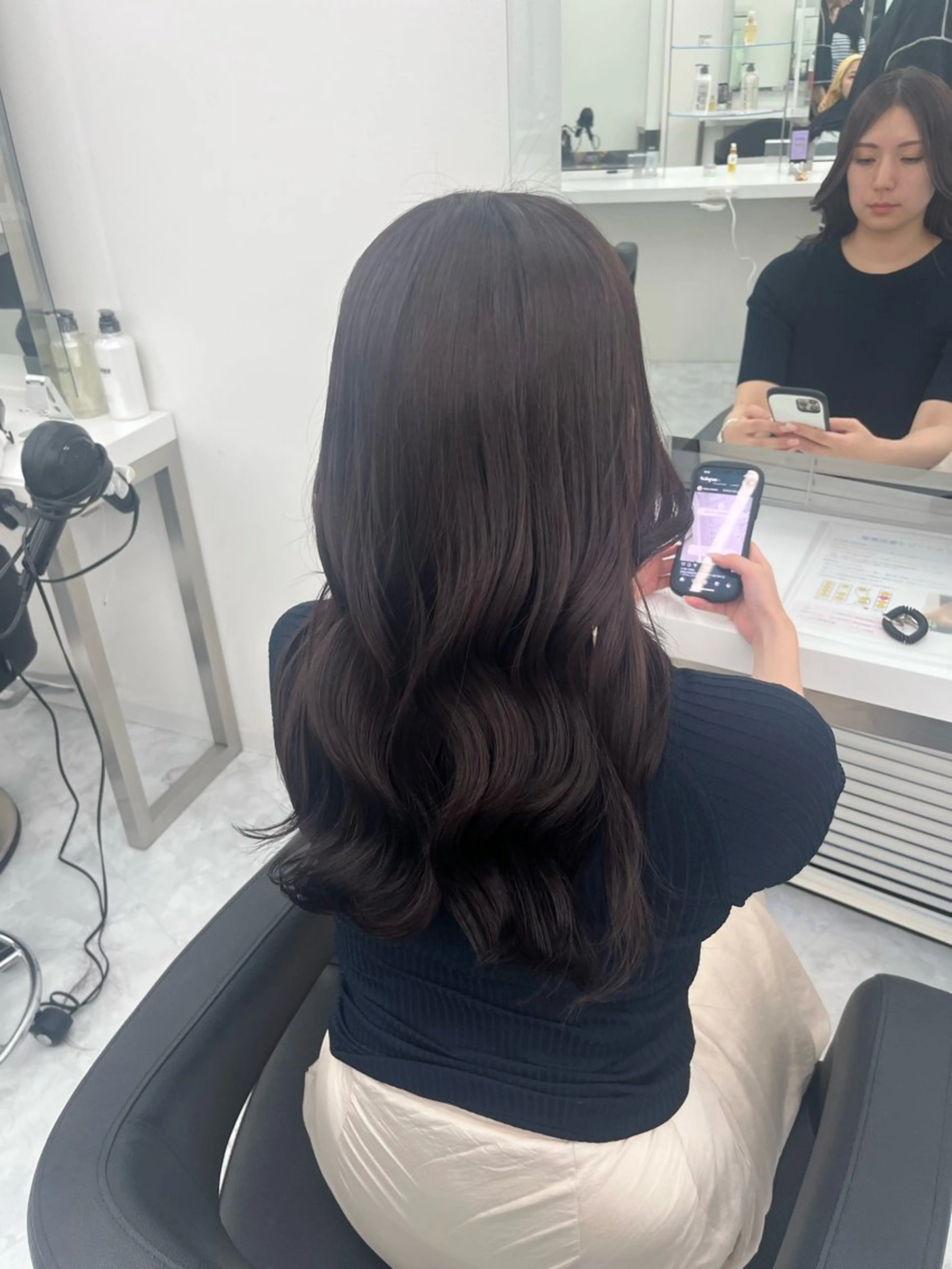 ロング カラー ヘアアレンジ 艶髪ハイトーン🫧 Kurehaのヘアスタイル