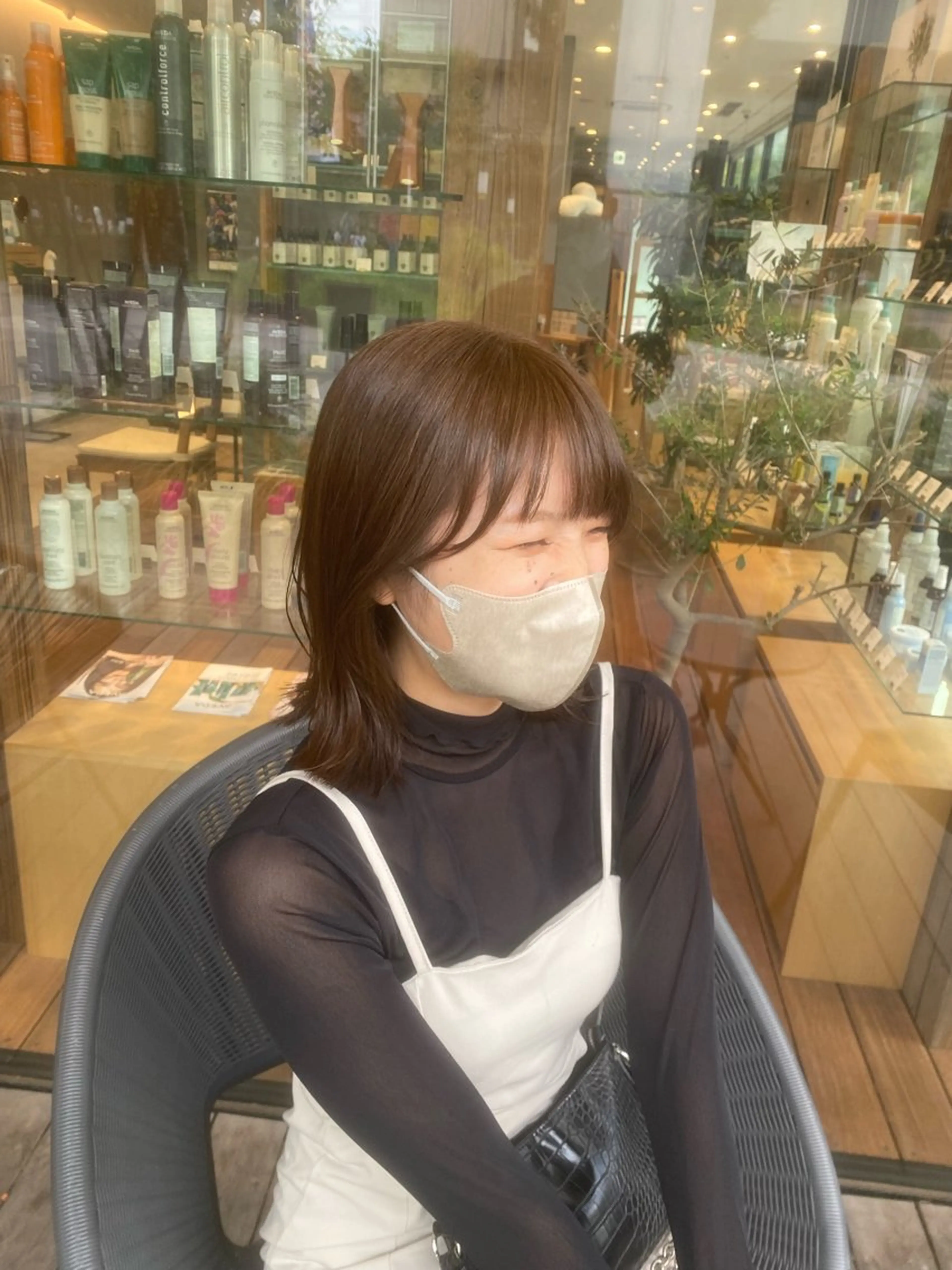 ミディアム 加藤 愛実のヘアスタイル