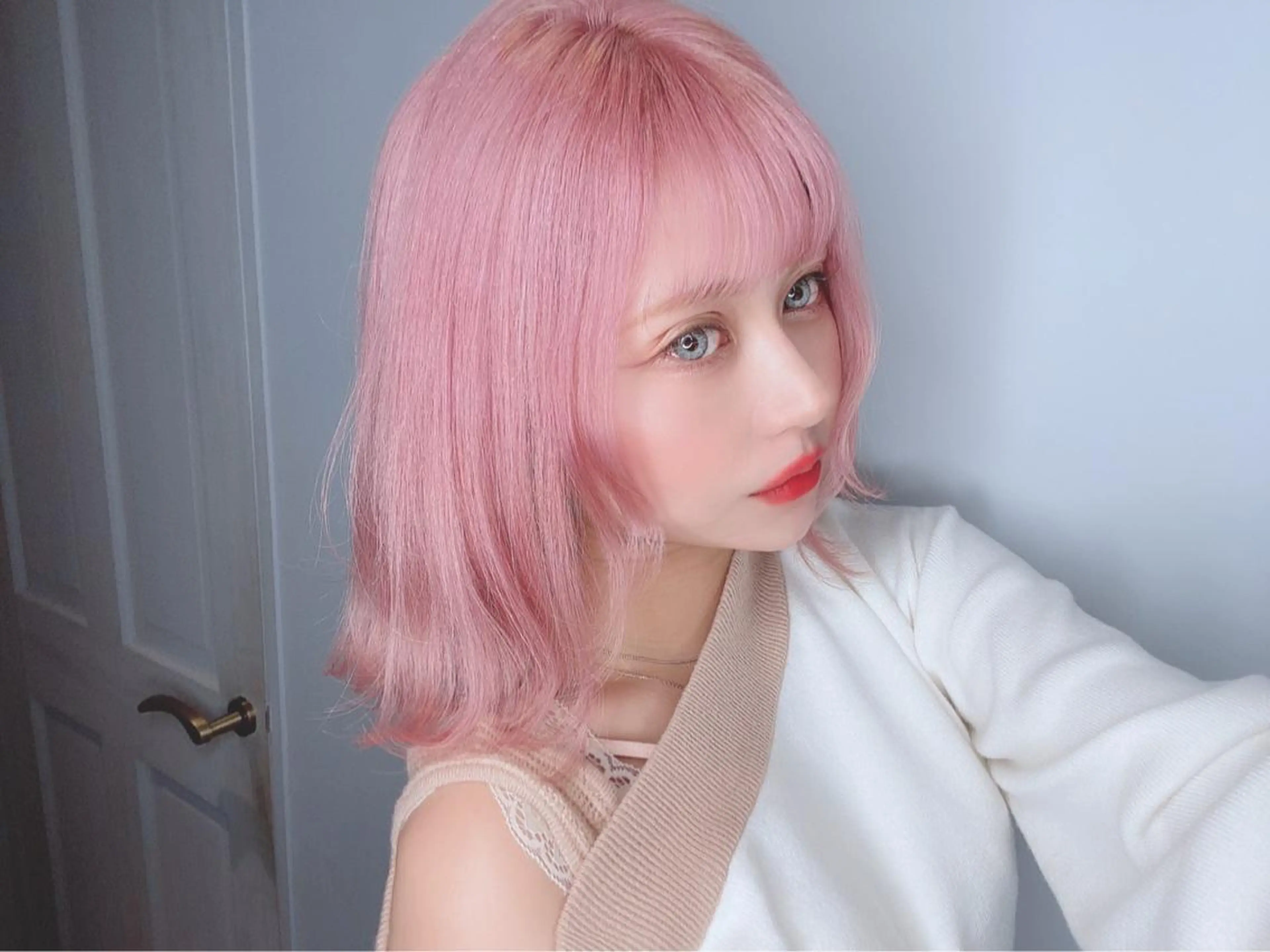 ミディアム カラー ピンクカラー 森本 笑のヘアスタイル