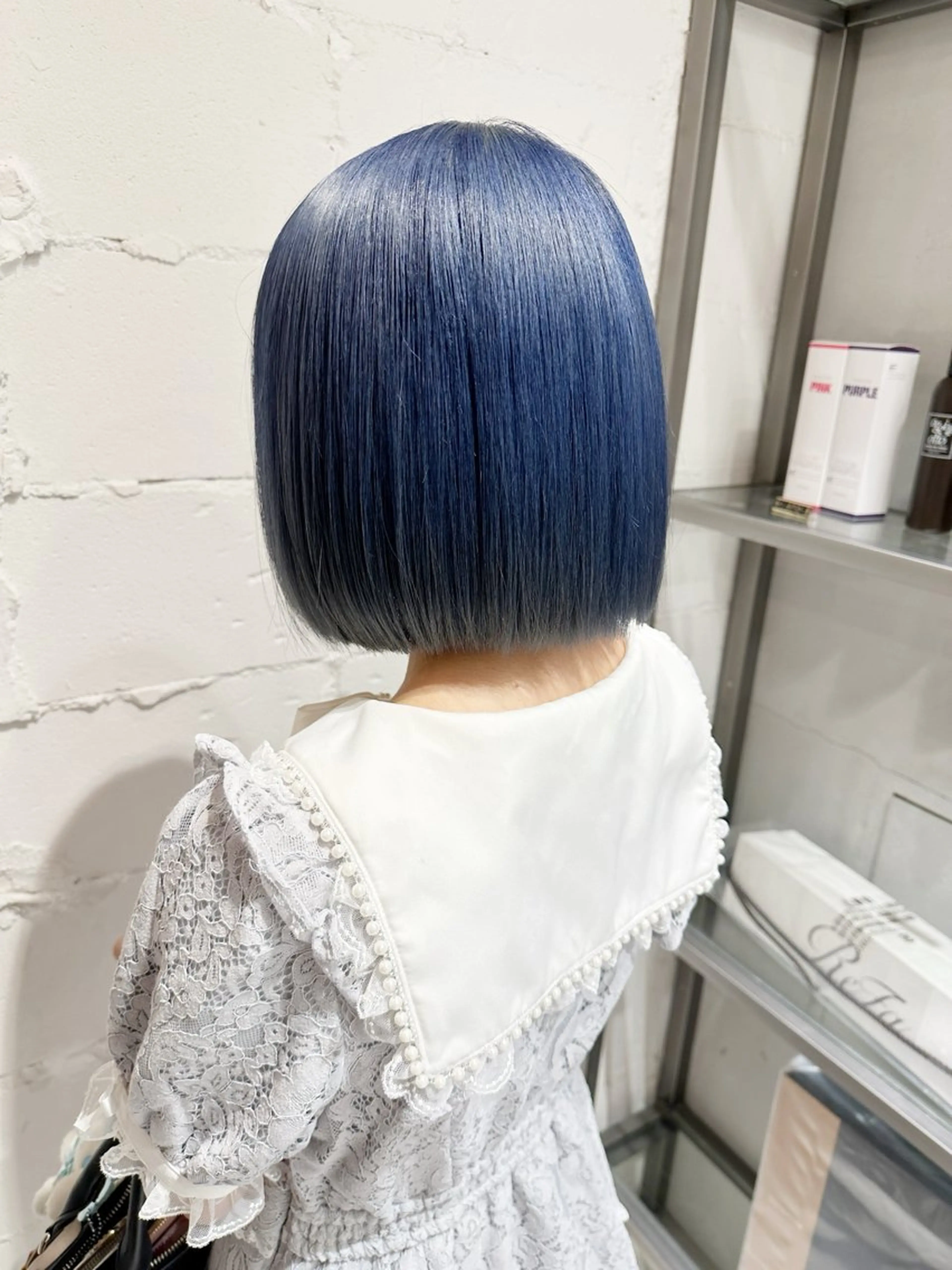 ショート カラー ベージュカラー ブリーチ ブルーカラー ケアブリーチ ダブルカラー カット ヘアカラー 🌈ホワイトカラー レイヤー/キシ🌈のヘアスタイル
