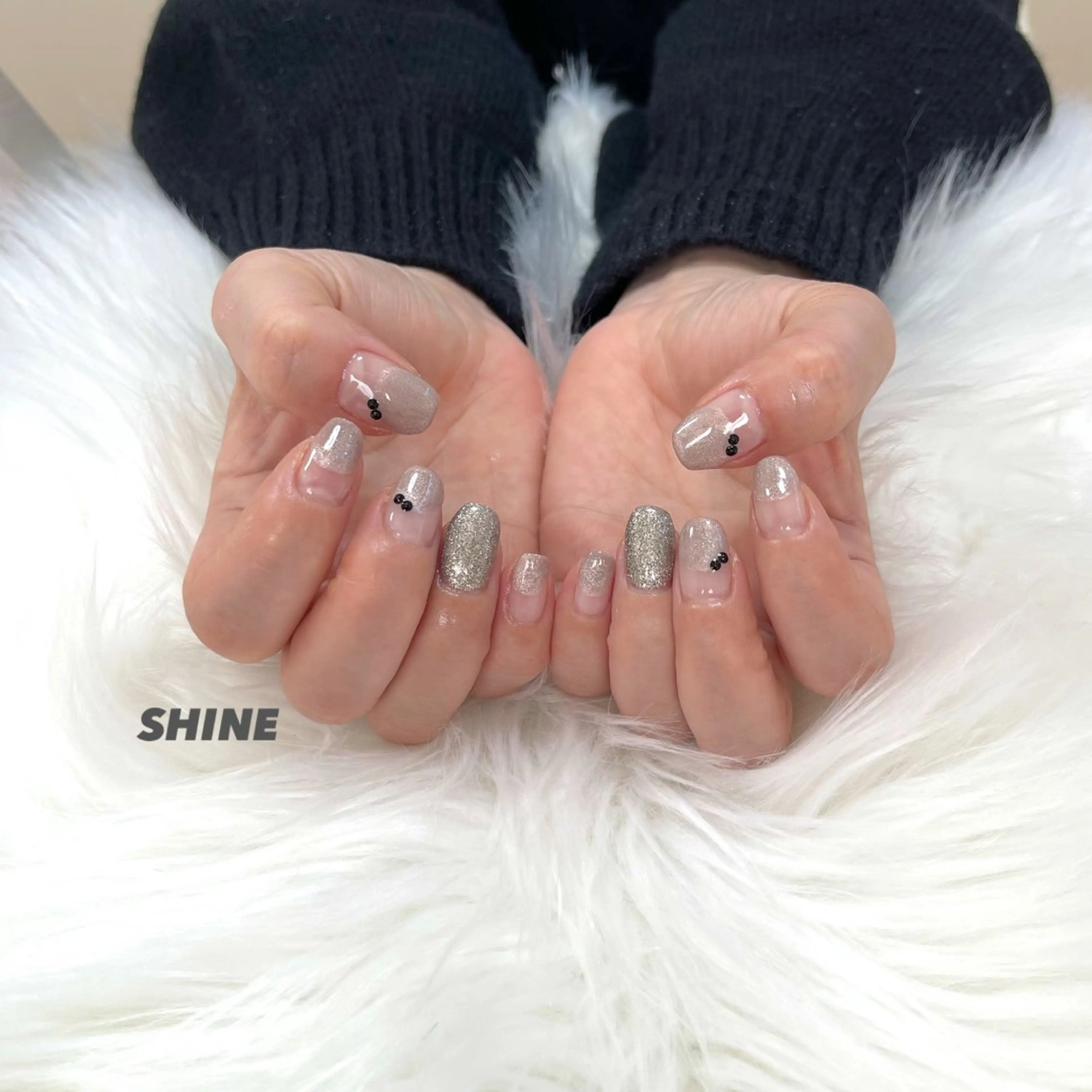 ネイル マグネットネイル ストーンネイル SHINE nail salonのネイルデザイン