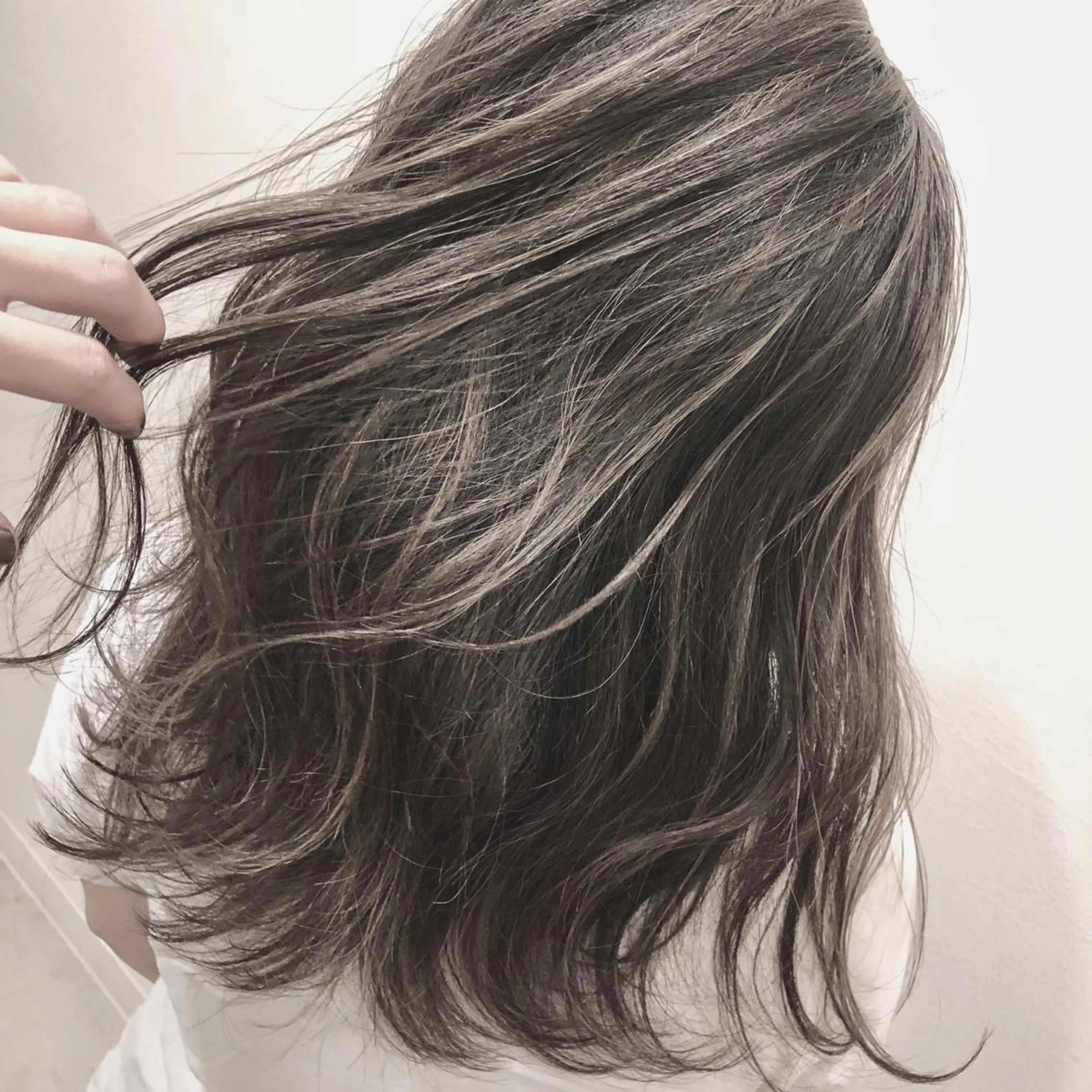 ミディアム カラー marshu  梅田店所属・髪質改善 透明感×韓国風のヘアスタイル