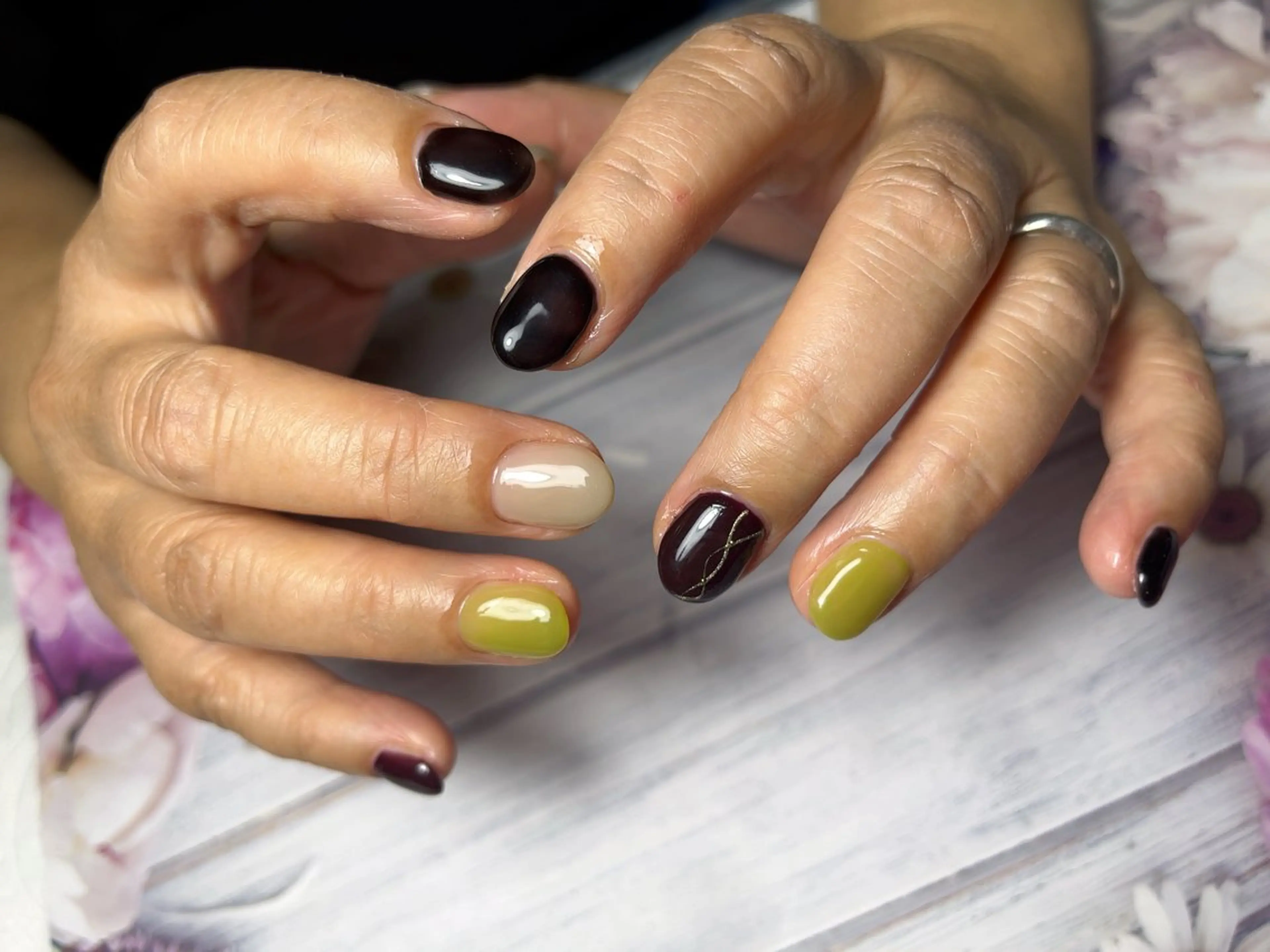 ネイル ハンドネイル Nail Salon Bonita所属・フィルイン施術 SHIZUKAのネイルデザイン