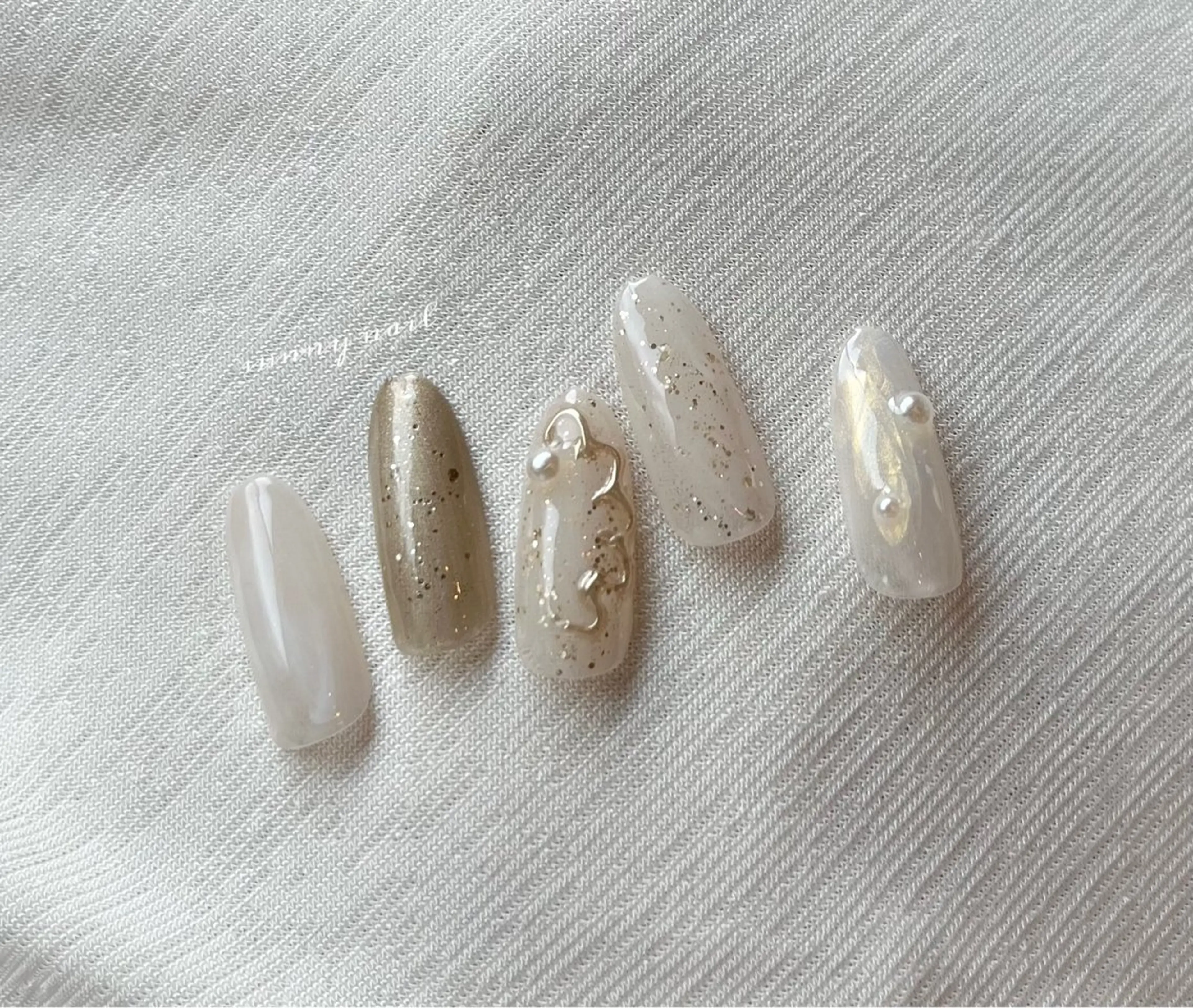 ネイル ジェルネイル ニュアンスネイル パラジェル 冬ネイル クリスマス sunny nailのネイルデザイン