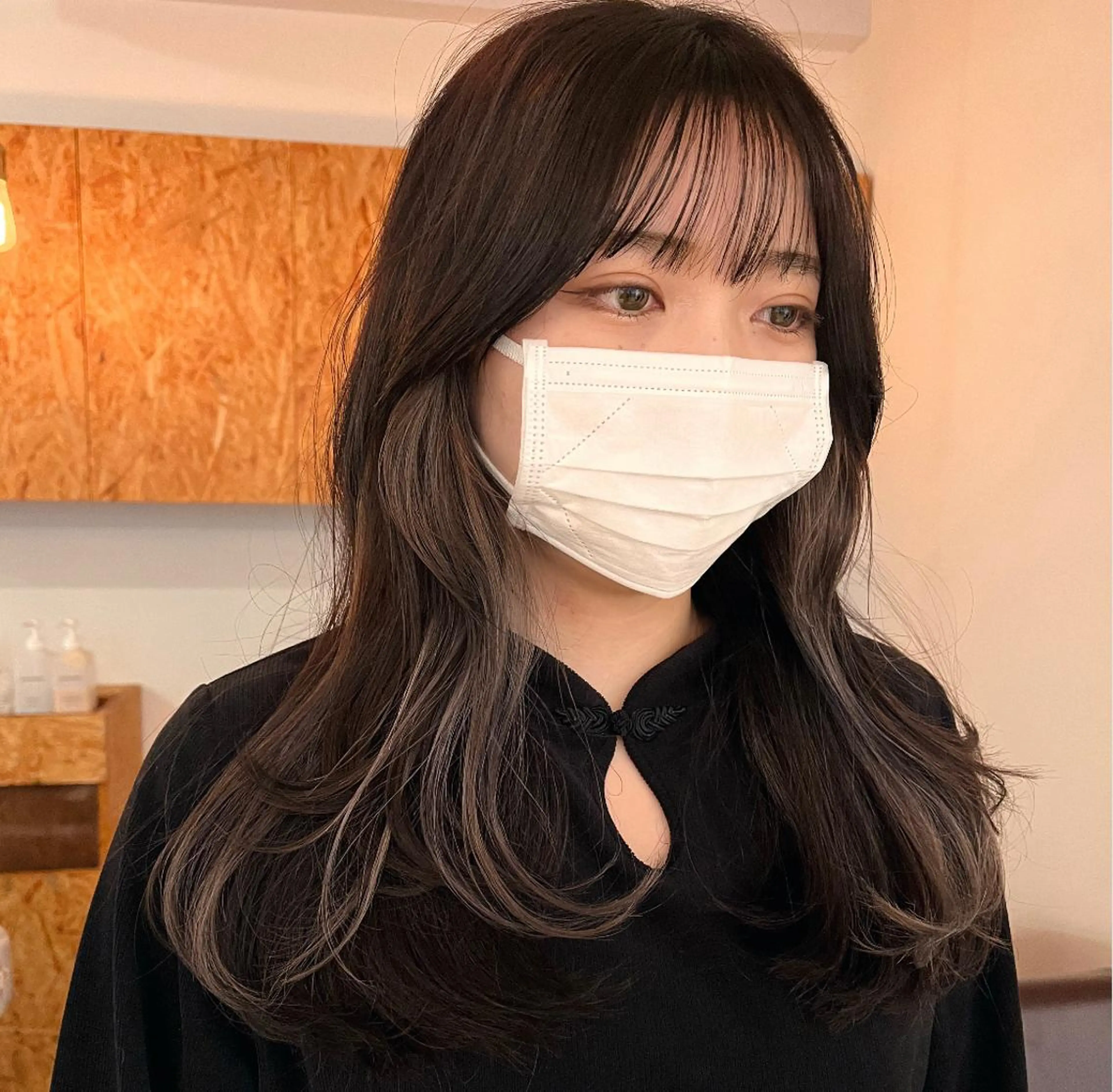 ロング カラー ブリーチ イヤリングカラー 暖色/パーマ 🌼クニトウメイのヘアスタイル