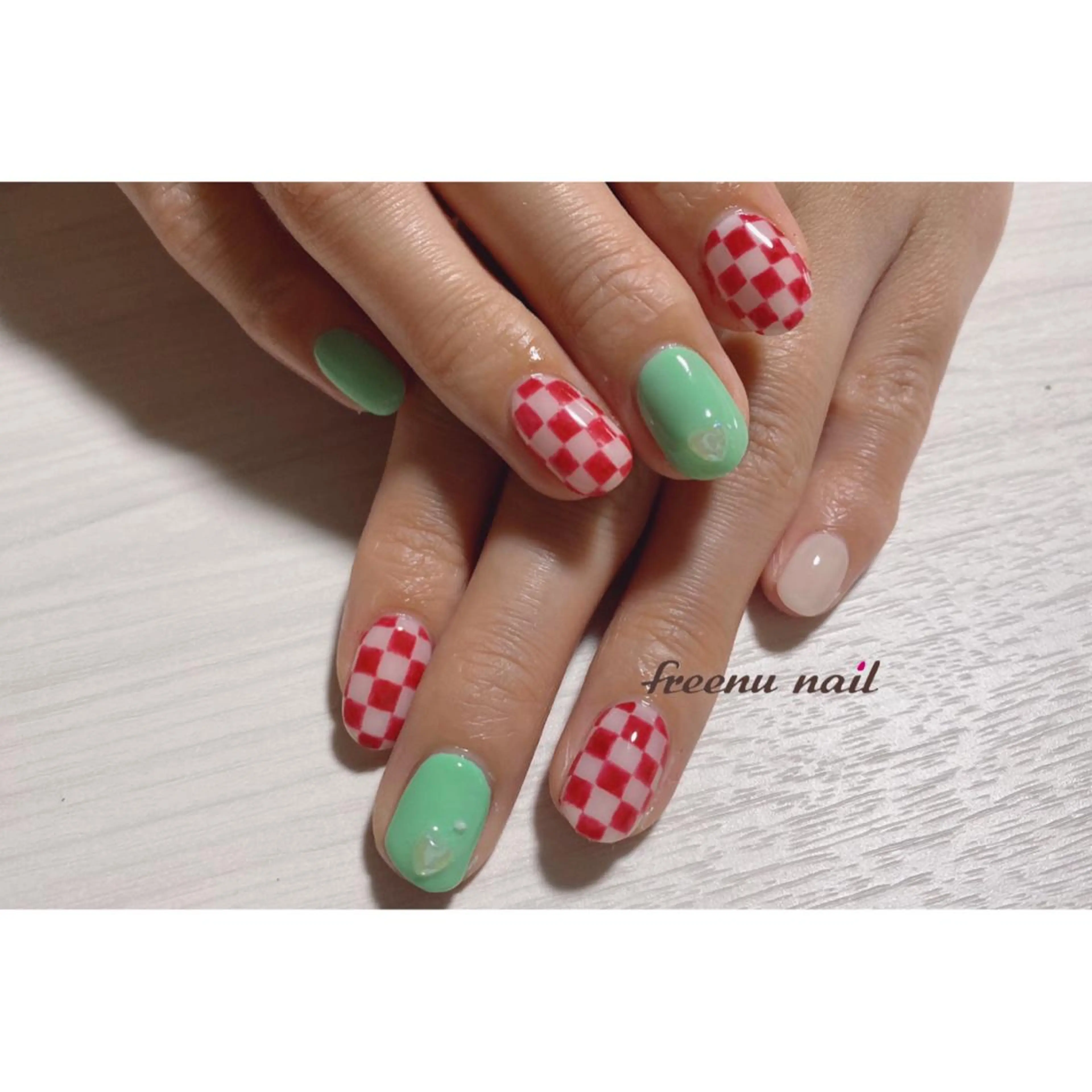ネイル freenu nail【24H】のネイルデザイン