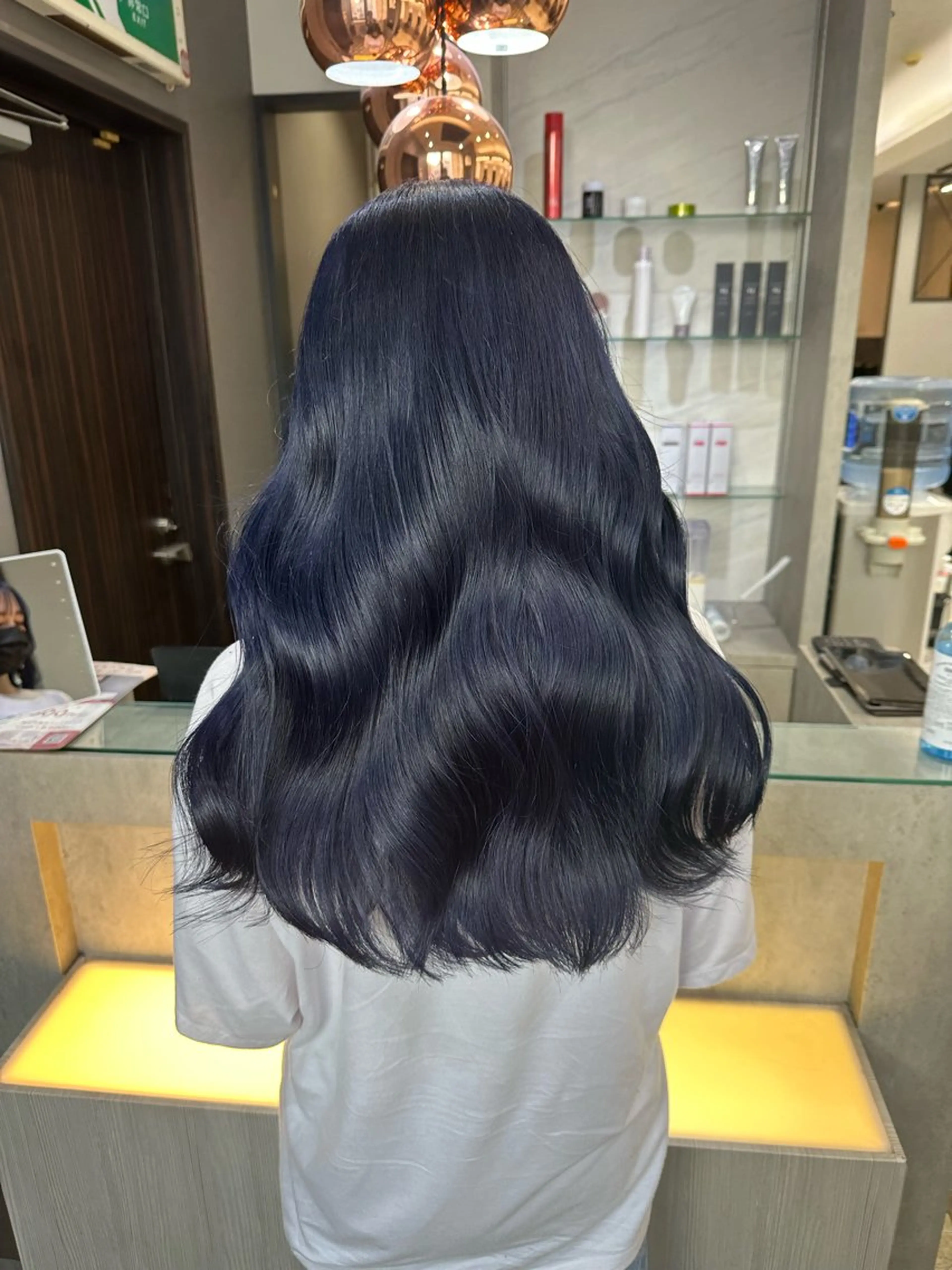 ミディアム カラー ヘアカラー トリートメント Roi ofGiseLのヘアスタイル