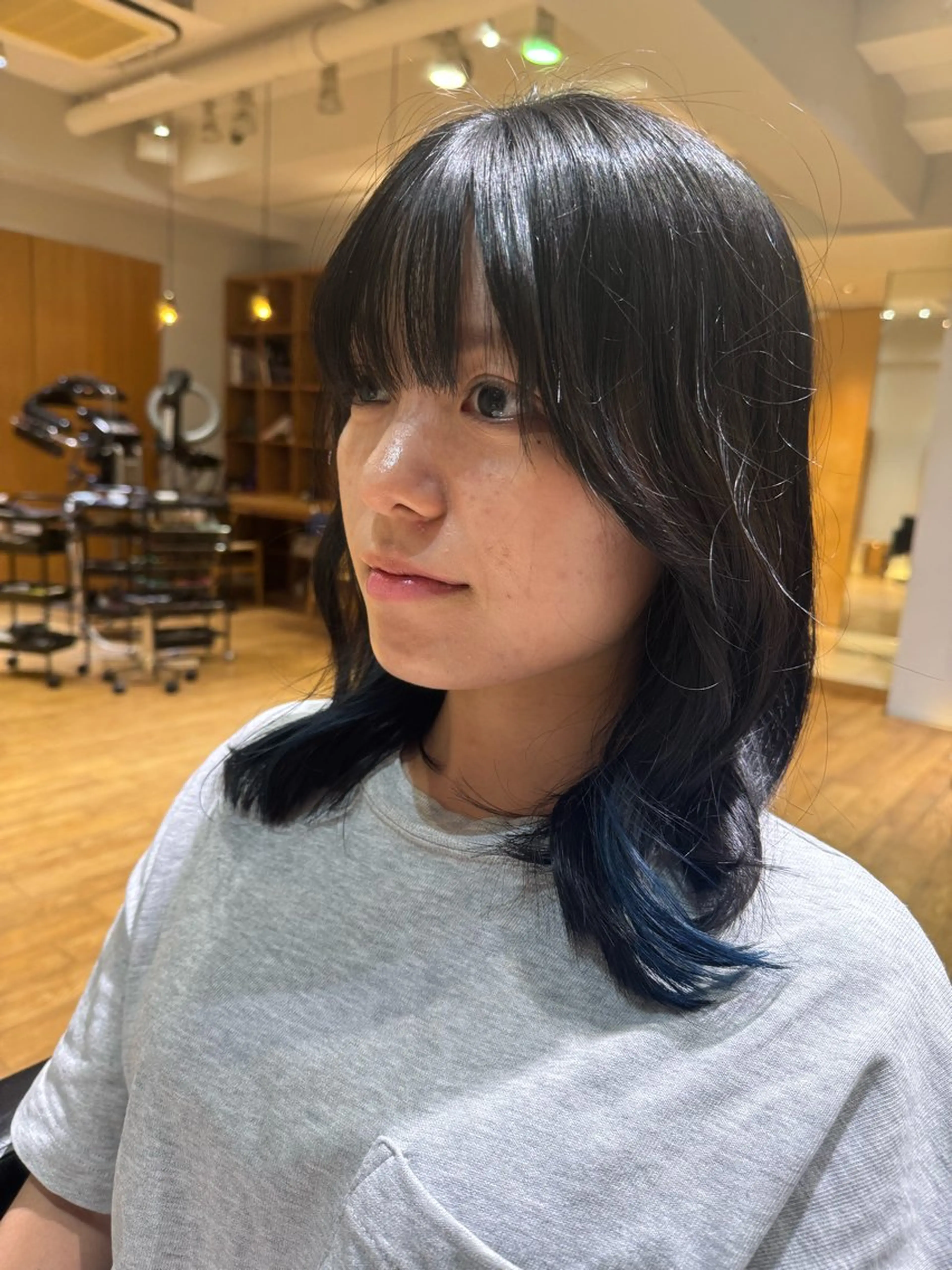 カラー 黒髪 ブルーカラー ブルーブラック 八巻星理夏 モデルさん募集中のヘアスタイル