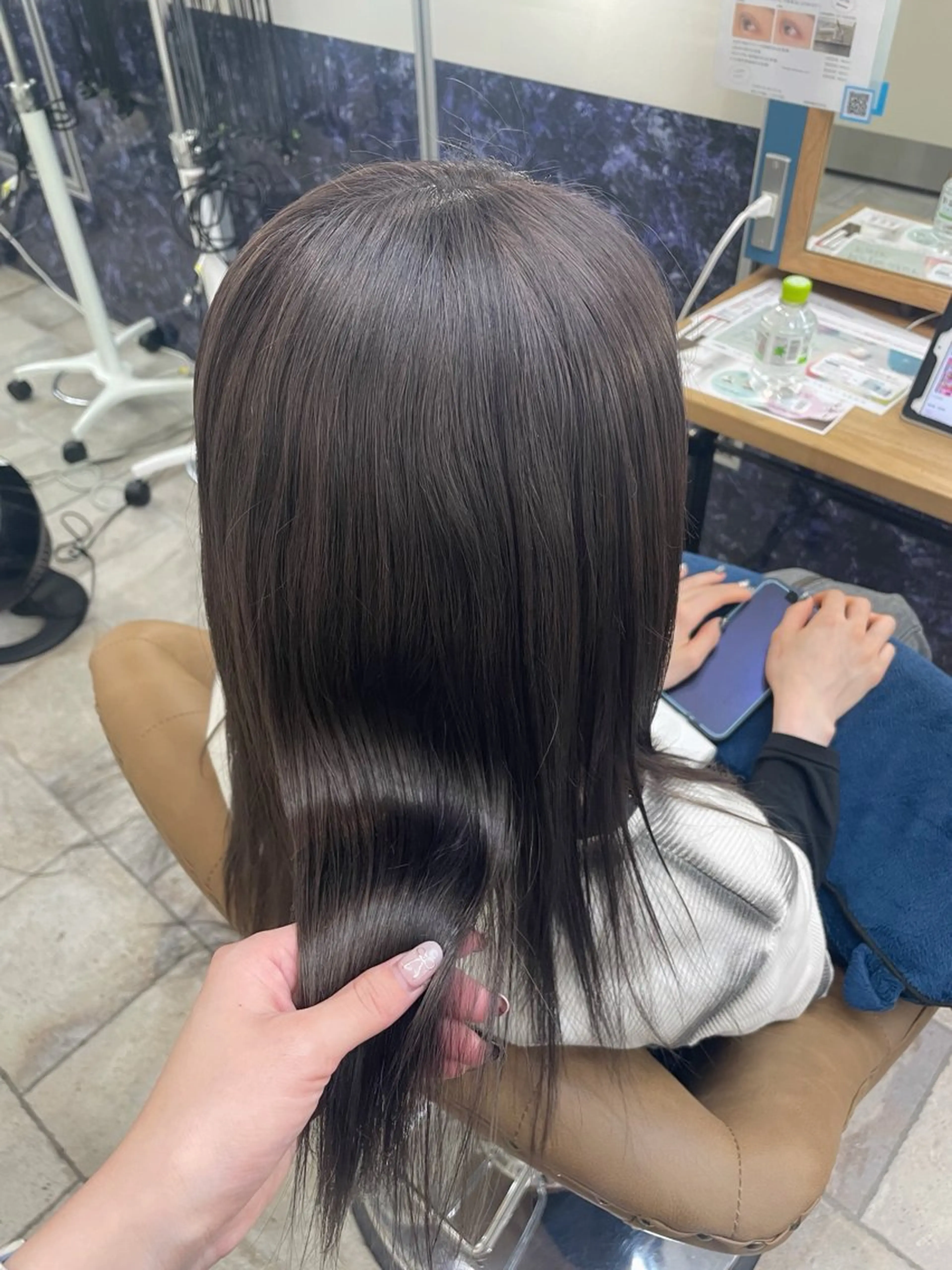 ロング カラー ブロンド グレージュ ラベンダーカラー ラベンダーグレージュ ラベンダーグレー Signhair所属・🍒新家 さくら🍒のヘアスタイル