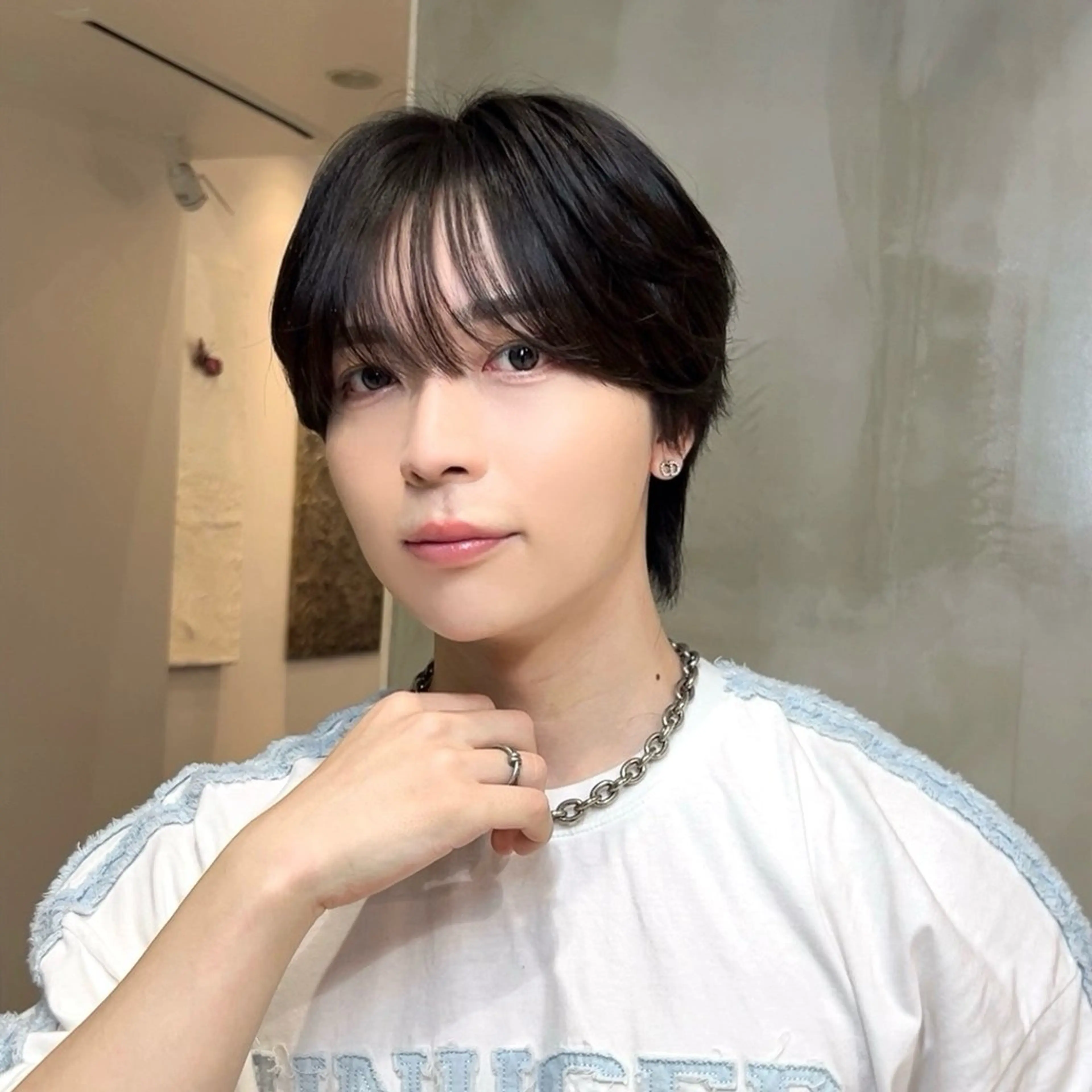 ミディアム パーマ メンズ カット 縮毛矯正 岡田大志🇰🇷 中/韓メンズヘアのヘアスタイル