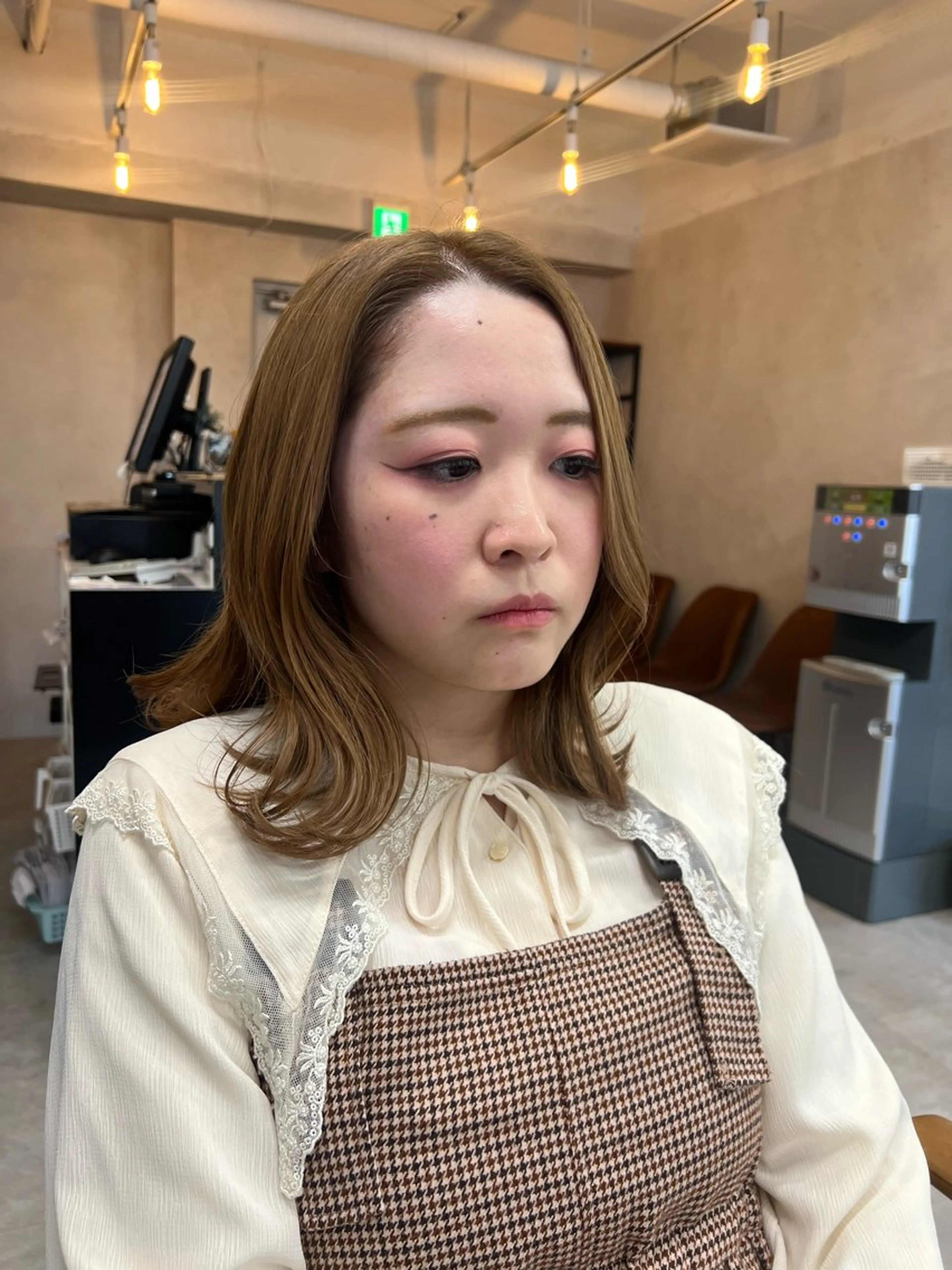ミディアム ヘアカラー ブリーチカラー 🤎〰️Yuunaのヘアスタイル