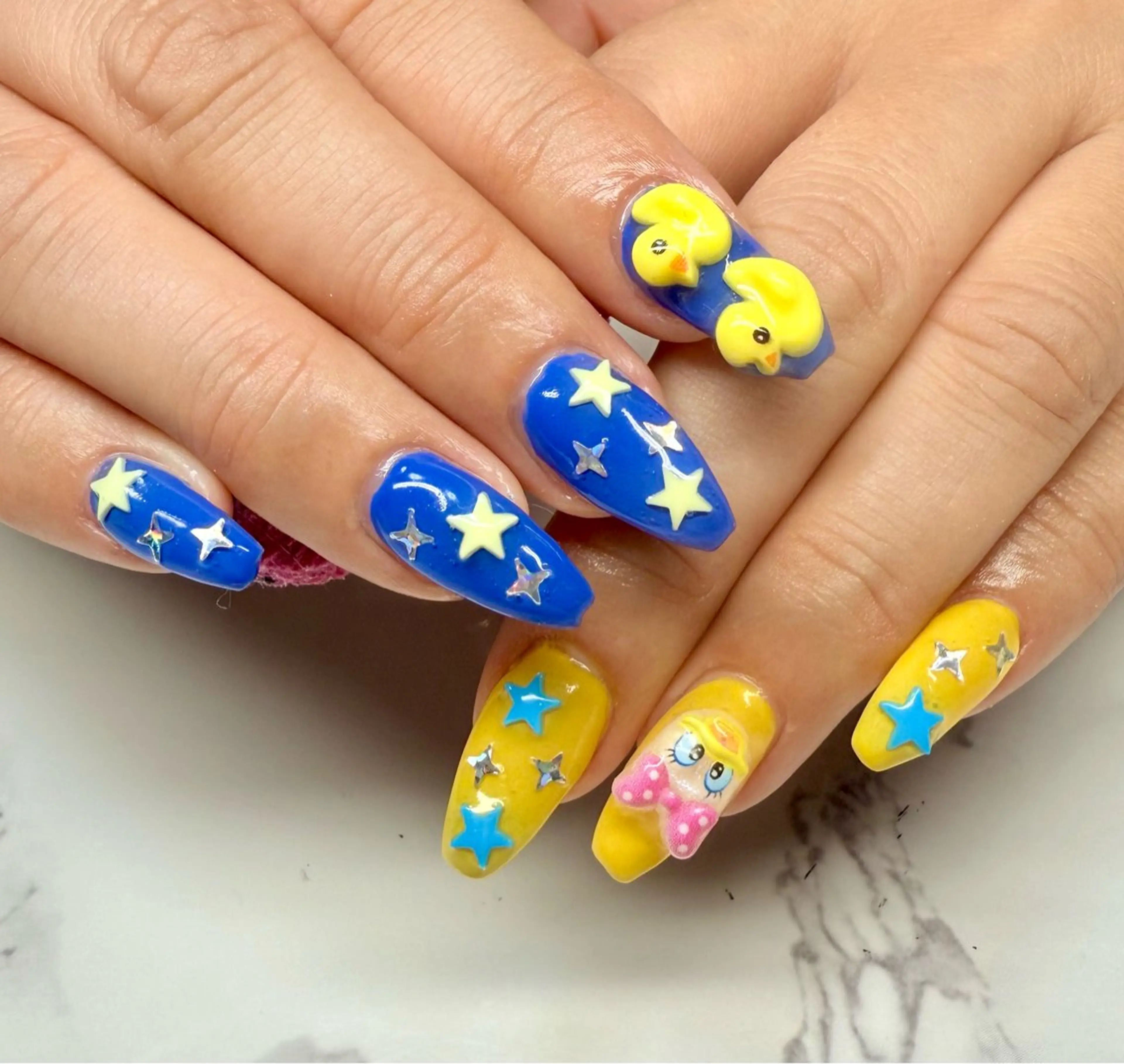 ネイル アートネイル チークネイル フレンチネイル 氷ネイル・うるうるネイル キラキラネイル M.N_ nailのネイルデザイン