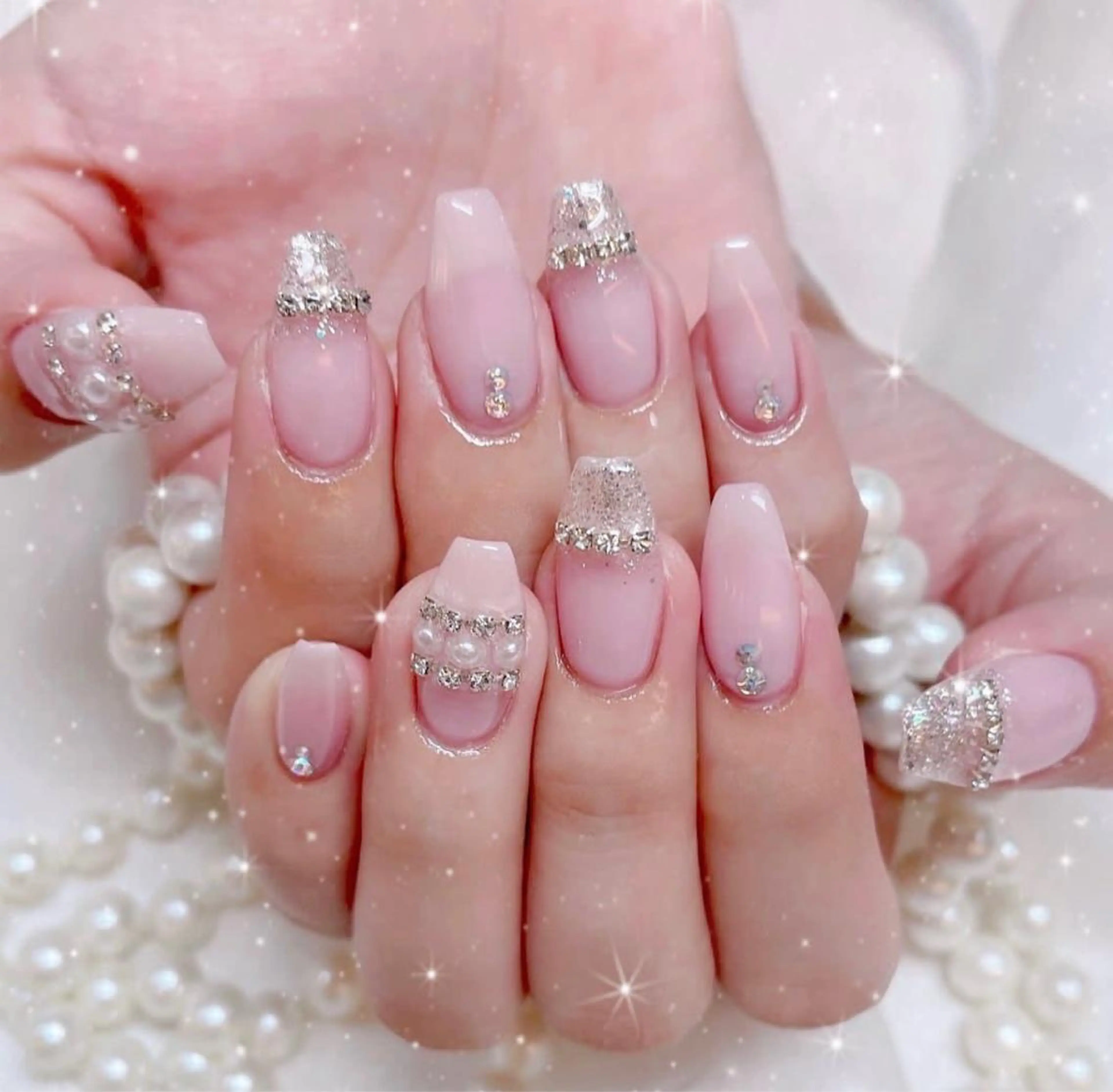 ネイル 🦋 MiKi 🦋 ネイルサロンのネイルデザイン