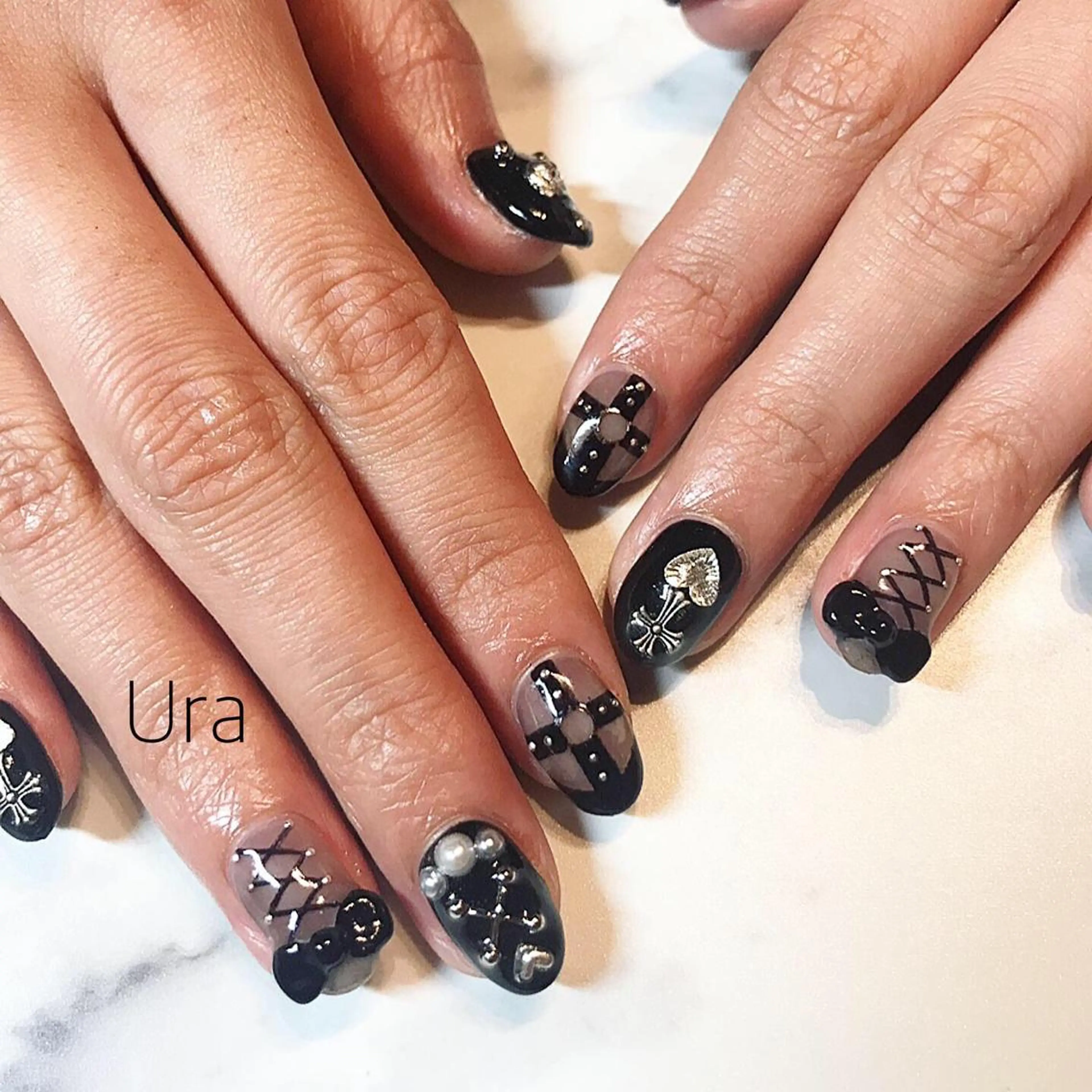 ネイル UrakoNail 《nail》のネイルデザイン