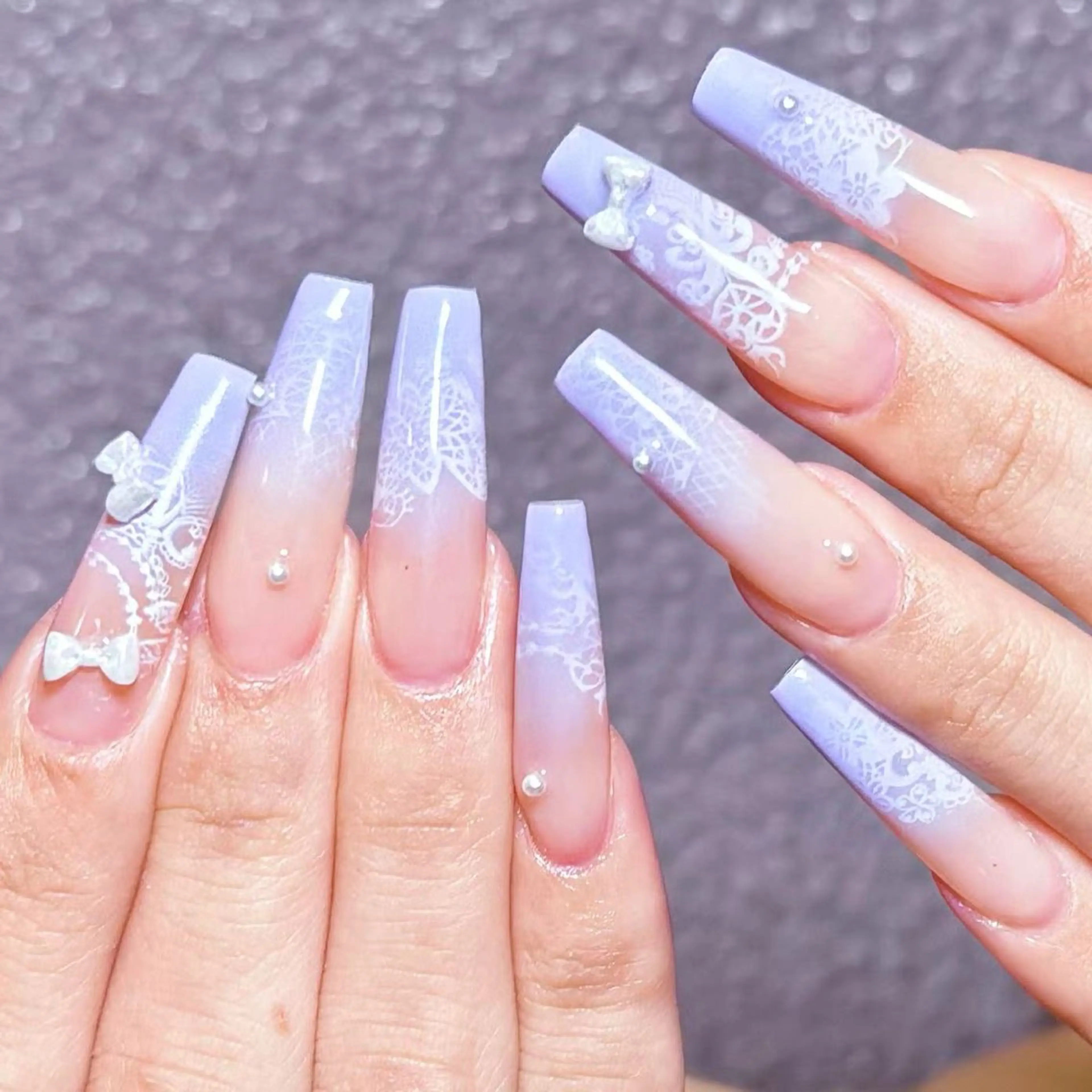 ネイル ハンドネイル ハンドケア Mio 🍡のネイルデザイン