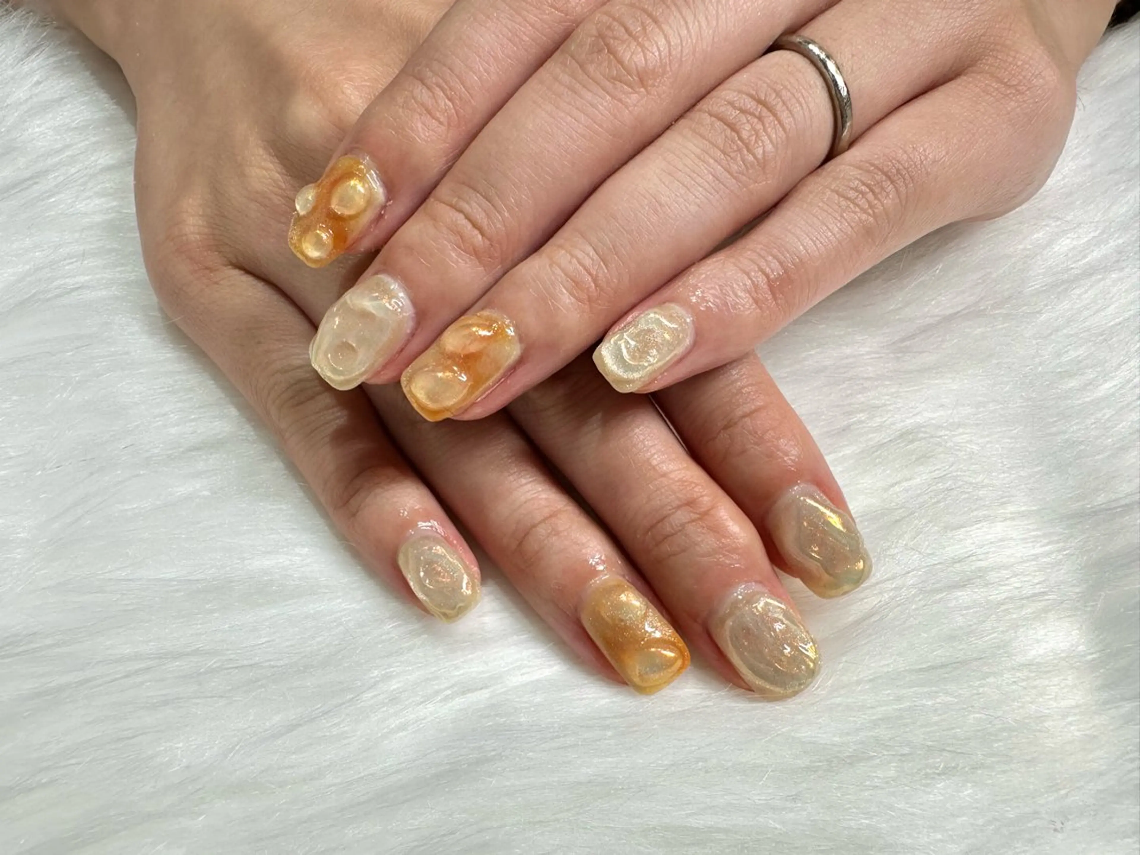 ネイル ハンドネイル Bianca 🩵 Ayakoのネイルデザイン