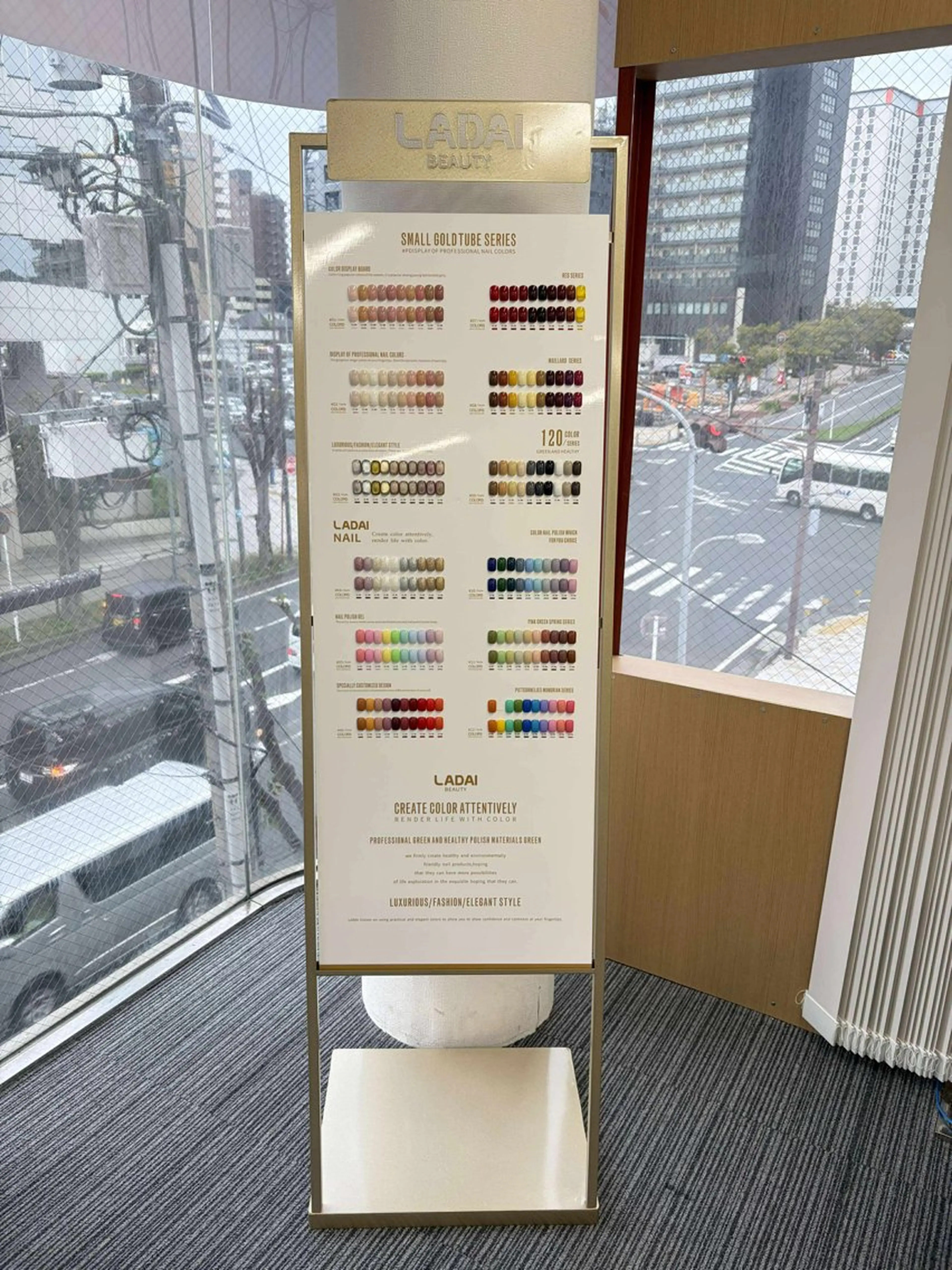 ネイル チークネイル フットネイル グラデーション 韓国ネイル 持ち込み YURI Nail Narita所属・YURI Nail NARITAのネイルデザイン