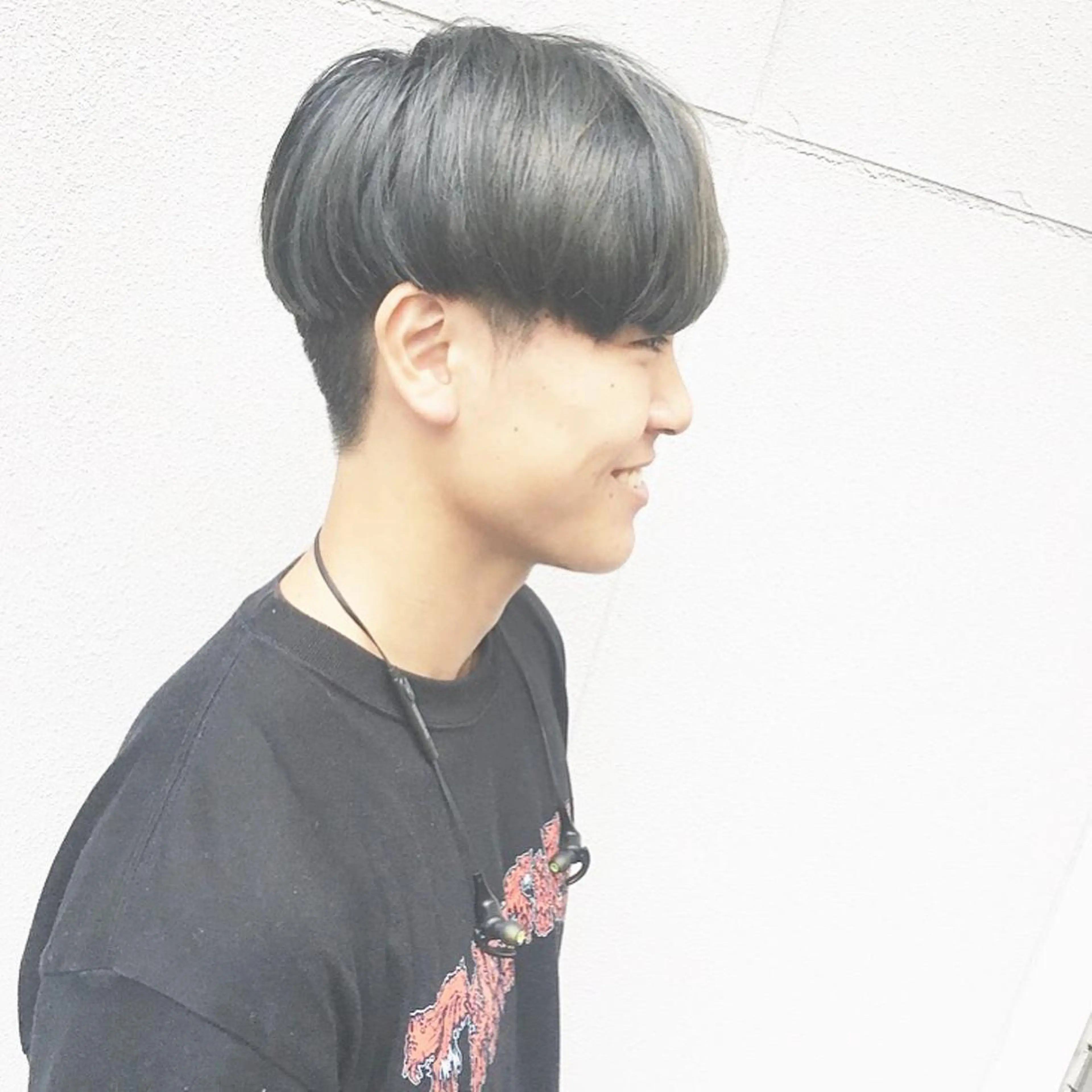 ショート カラー ブリーチ、パーマ 西部笑のヘアスタイル