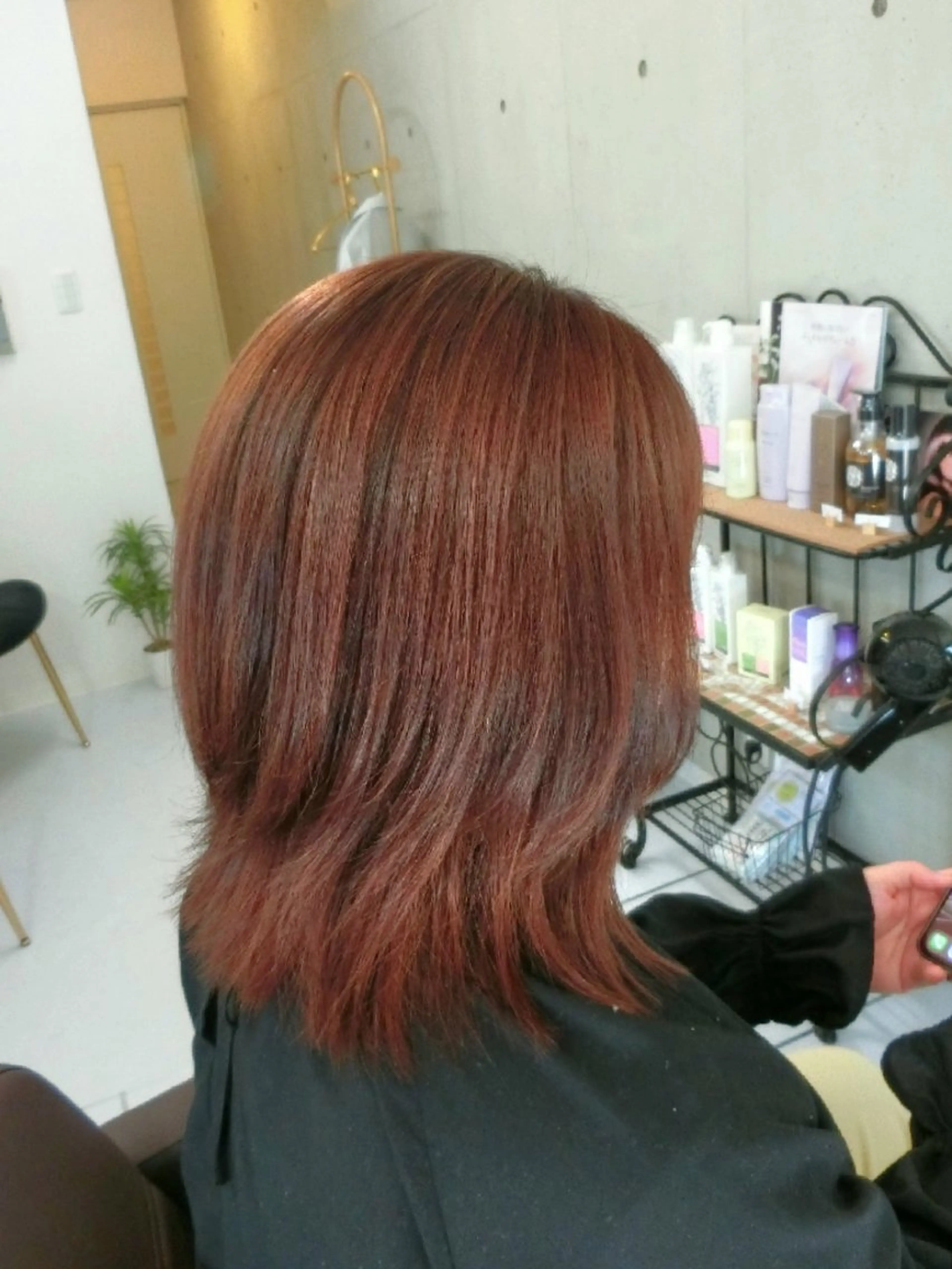 ミディアム カラー ベージュカラー ハイライトカラー ピンクカラー ピンクベージュ ハイライト カット ヘアカラー ma cherie 三浦直美のヘアスタイル