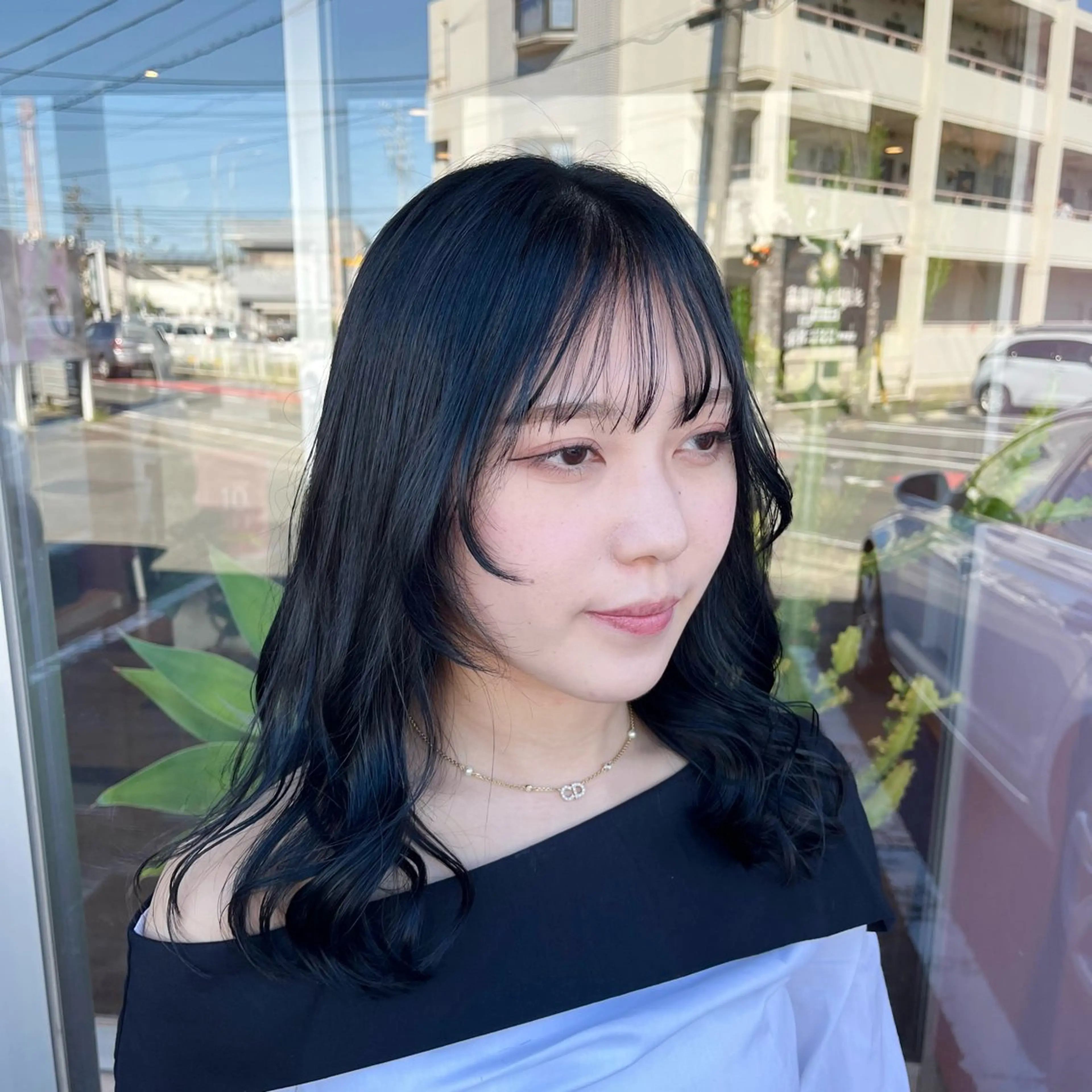 ロング カラー 黒髪 ブルーカラー ブルーブラック フルールドソレイユ所属・♡ナナコ♡ レイヤー/艶髪のヘアスタイル