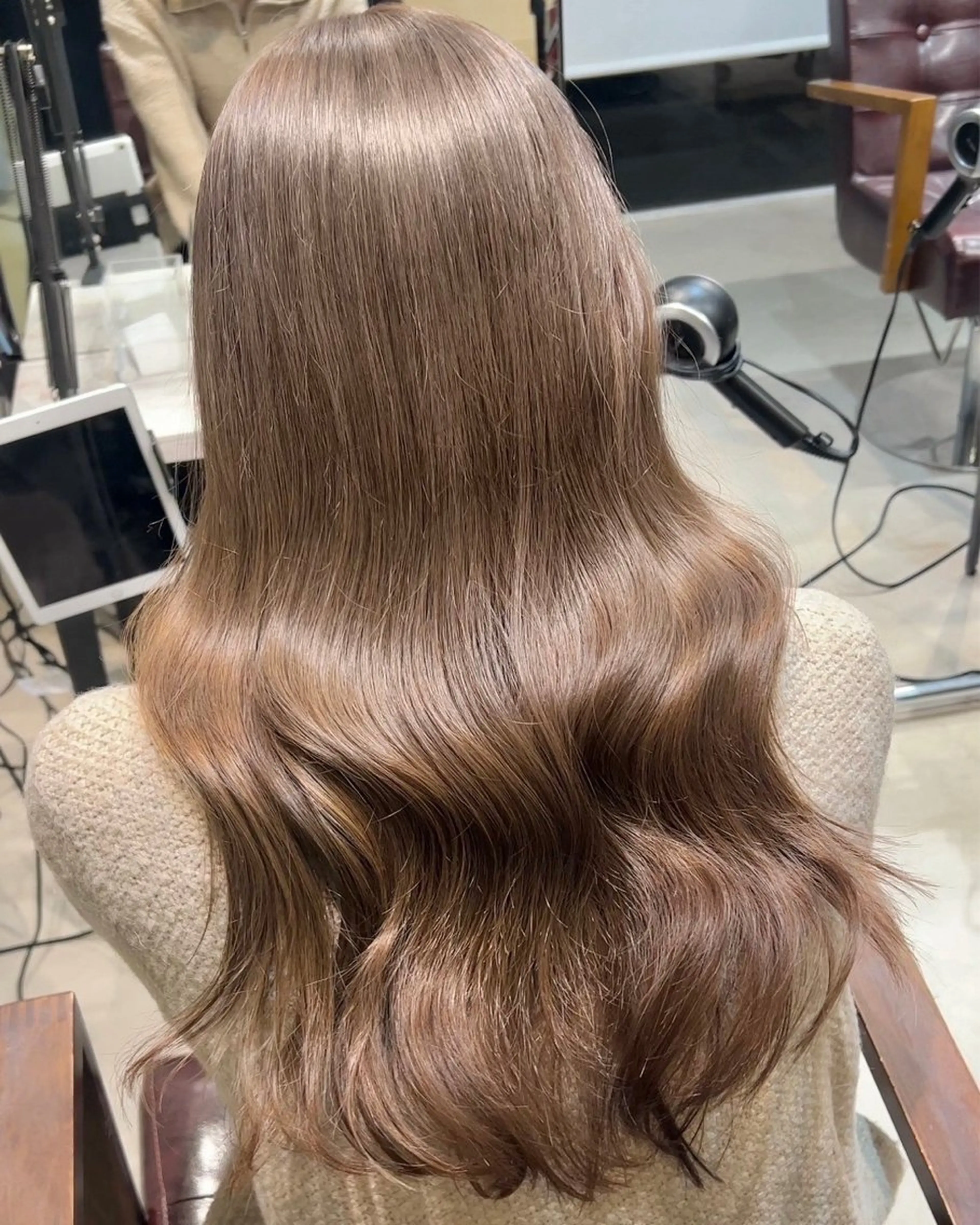 セミロング カラー ブリーチ 透明感カラー RIN 中明度韓国ヘアのヘアスタイル