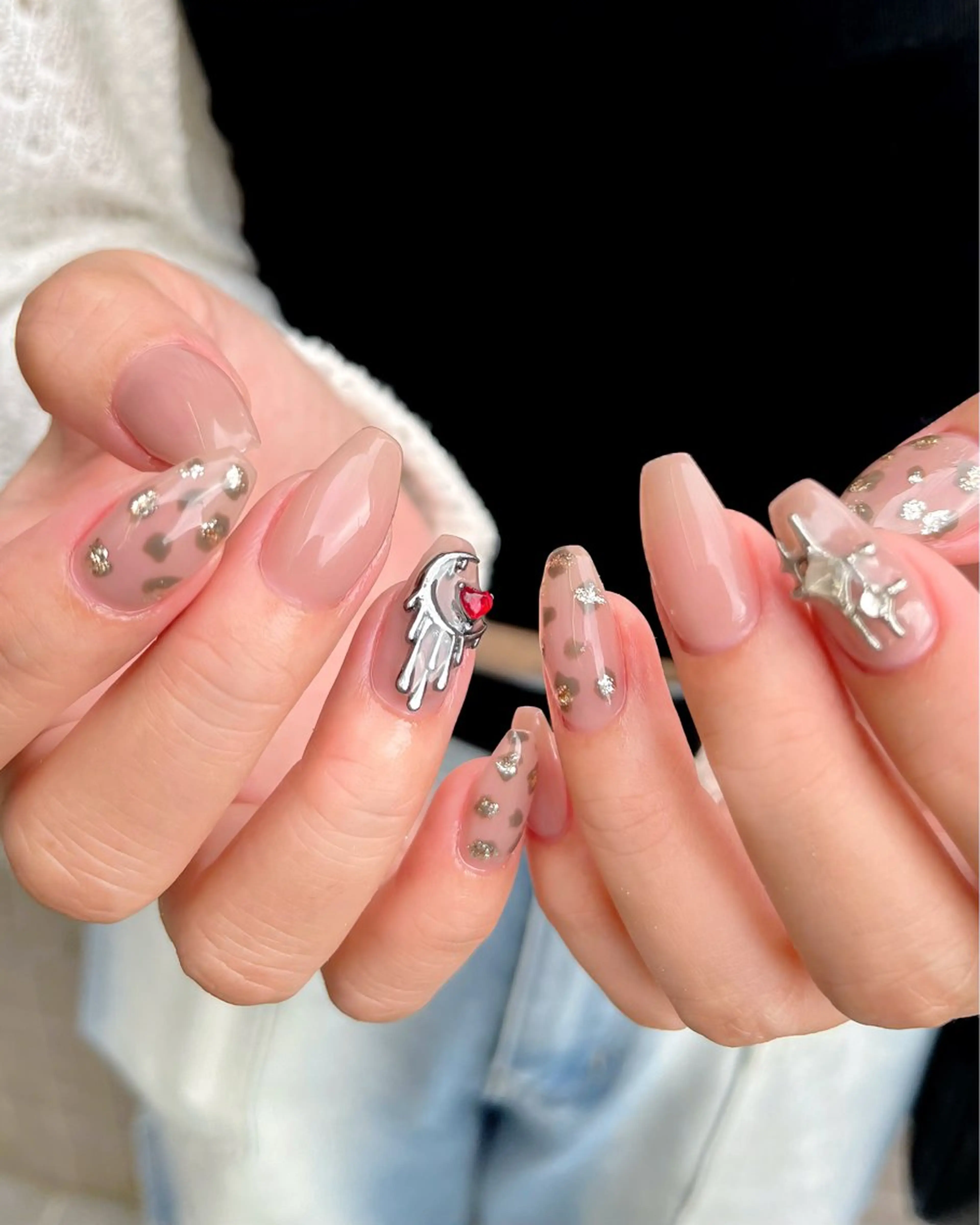 ネイル アニマル柄 ガーリー オフィスネイル シンプルネイル ハンドネイル ハンドケア 🎀NAIL🎀 AI🪄︎︎◝✩のネイルデザイン