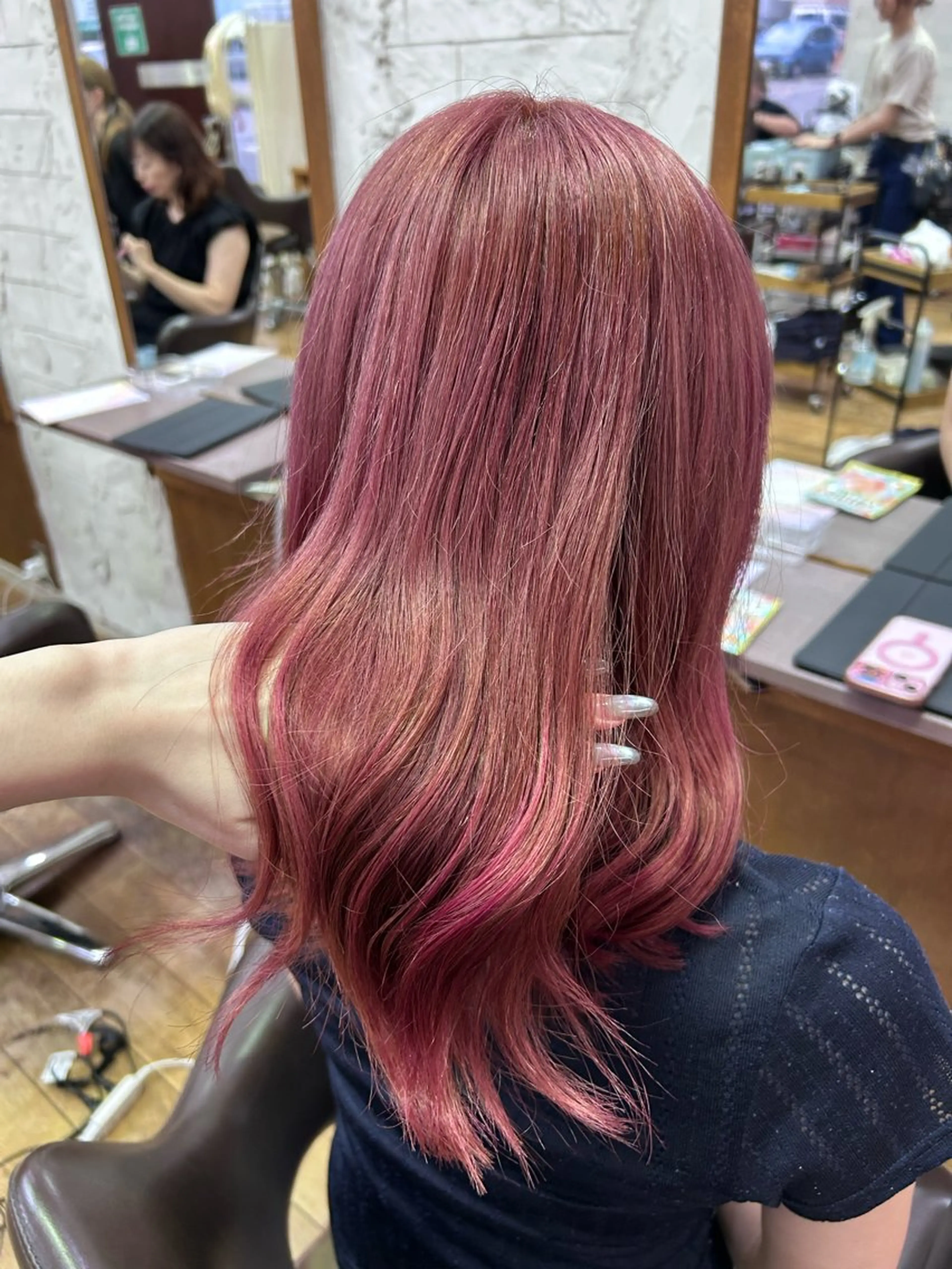 セミロング ヘアカラー MIZUKI PEQSSのヘアスタイル