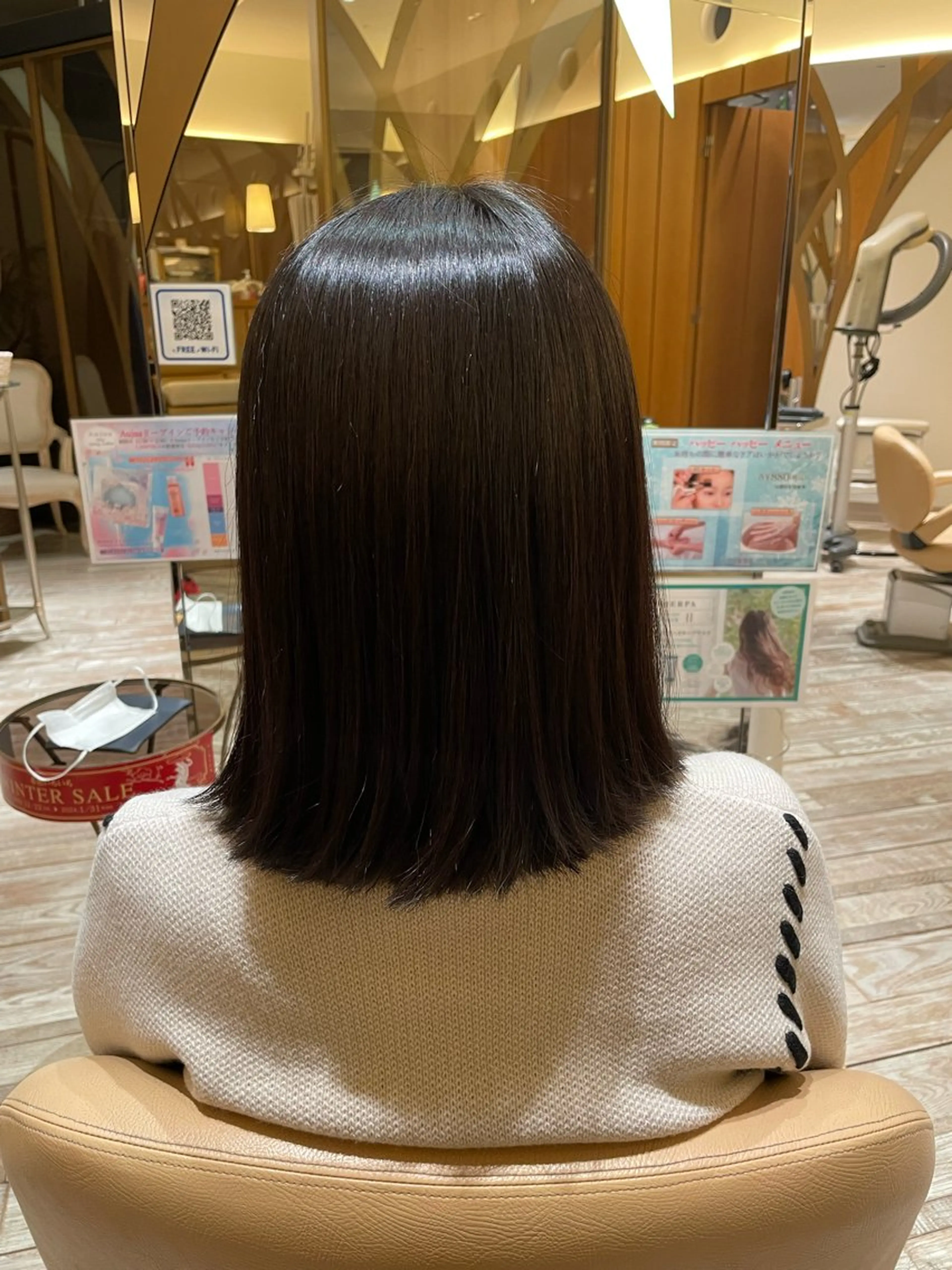 セミロング 本田 菜都のヘアスタイル