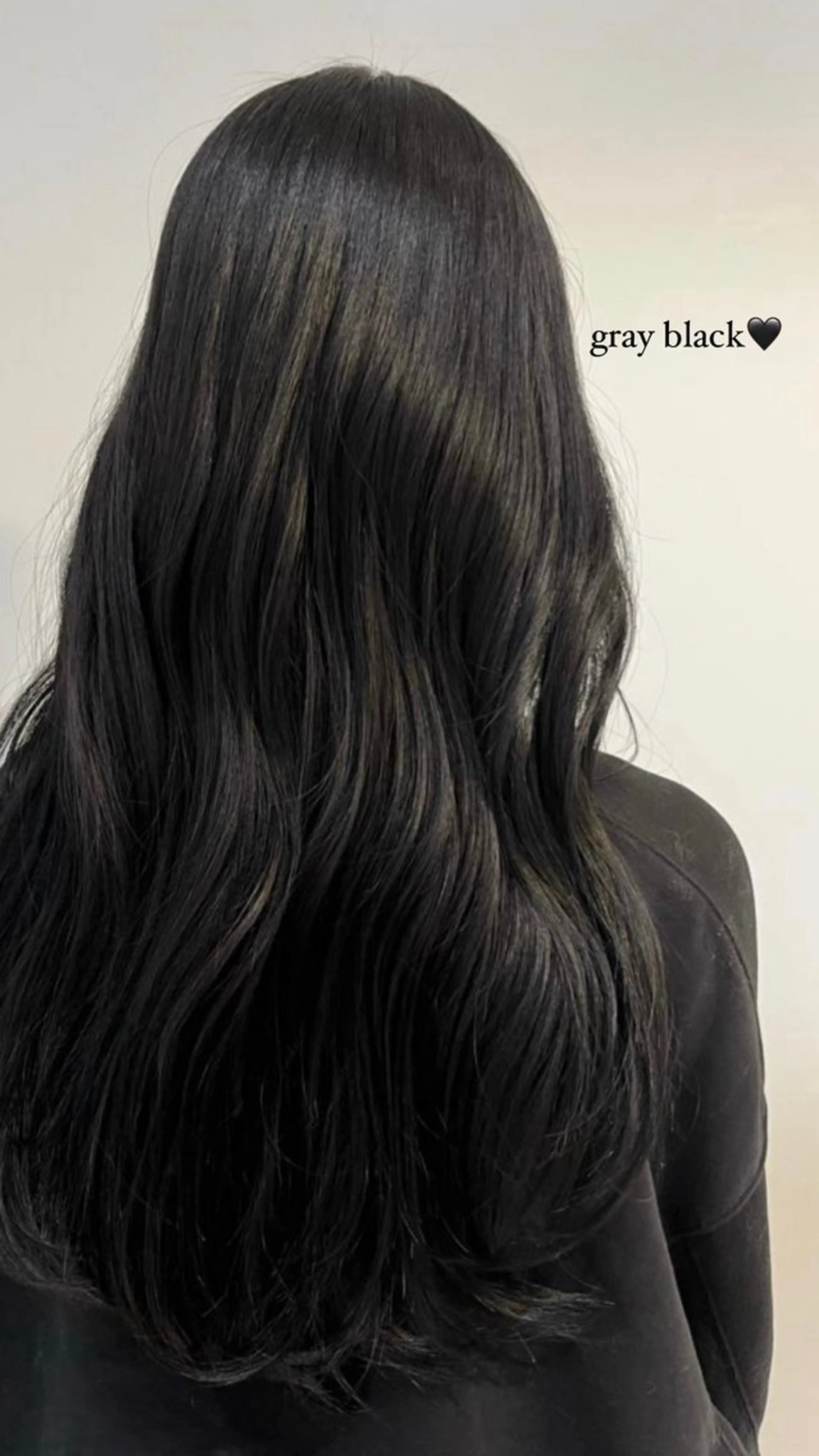 ロング カラー カバサワ カエデのヘアスタイル