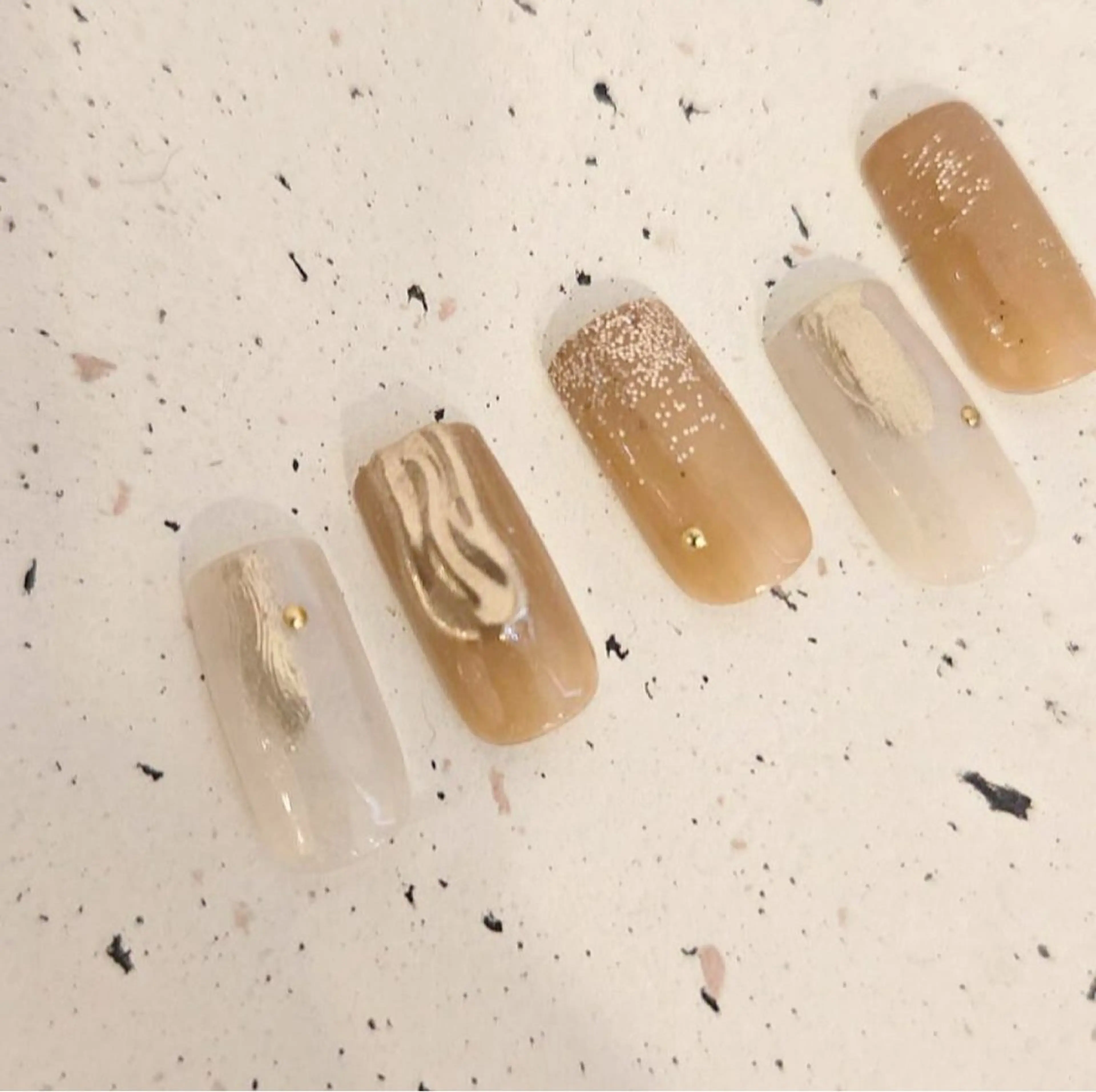 ネイル ハンドネイル 出村谷 海月のネイルデザイン