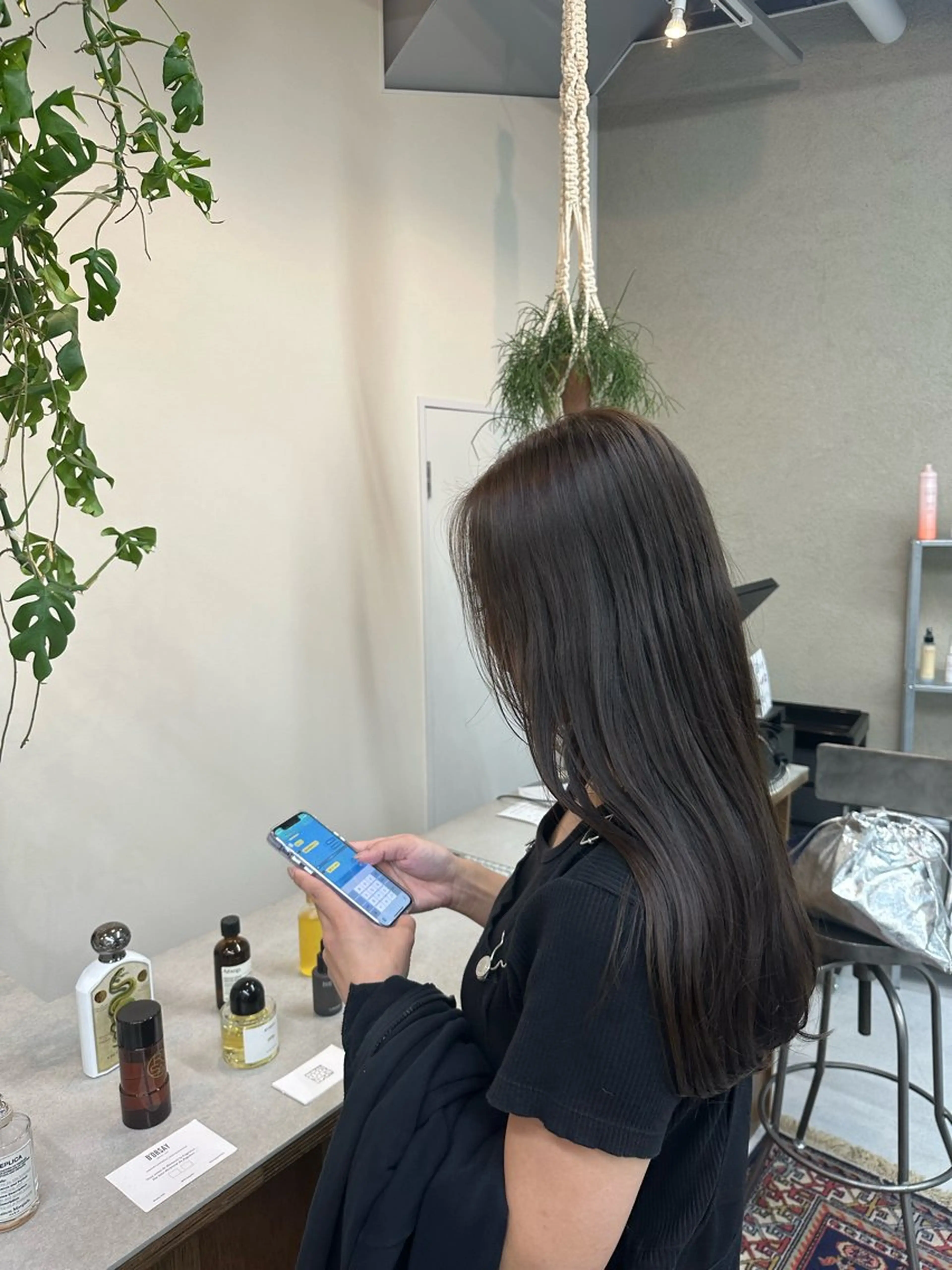 ロング カラー グレージュ オリーブグレージュ オリーブグレー ［  ］Shiro所属・Shiro RENのヘアスタイル