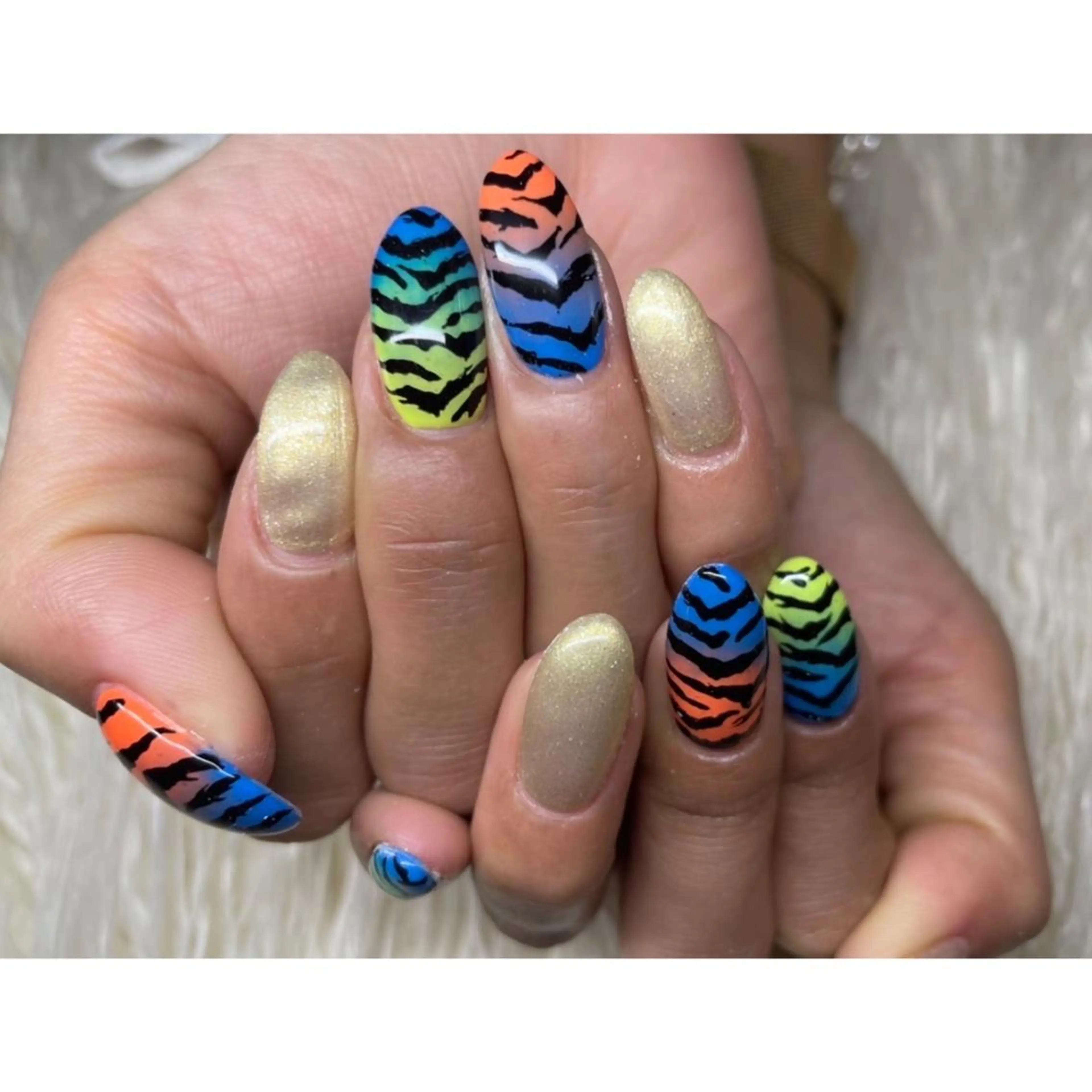 ネイル アニマル柄 Nail salon LuaRのネイルデザイン