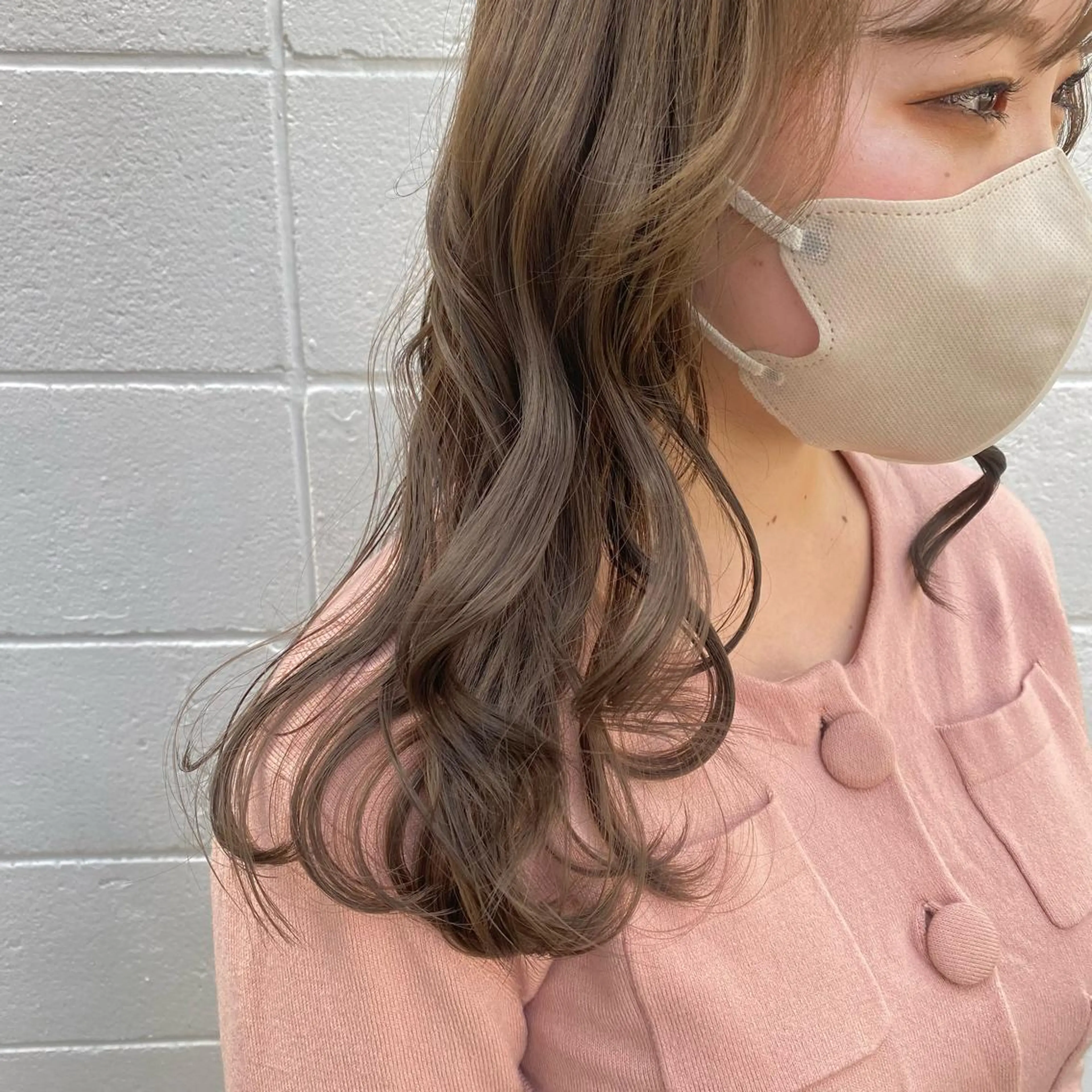 セミロング カラー アッシュ ベージュカラー ブリーチ 透明感カラー ブリーチなしカラー rikako ✩ 大宮hips.*のヘアスタイル