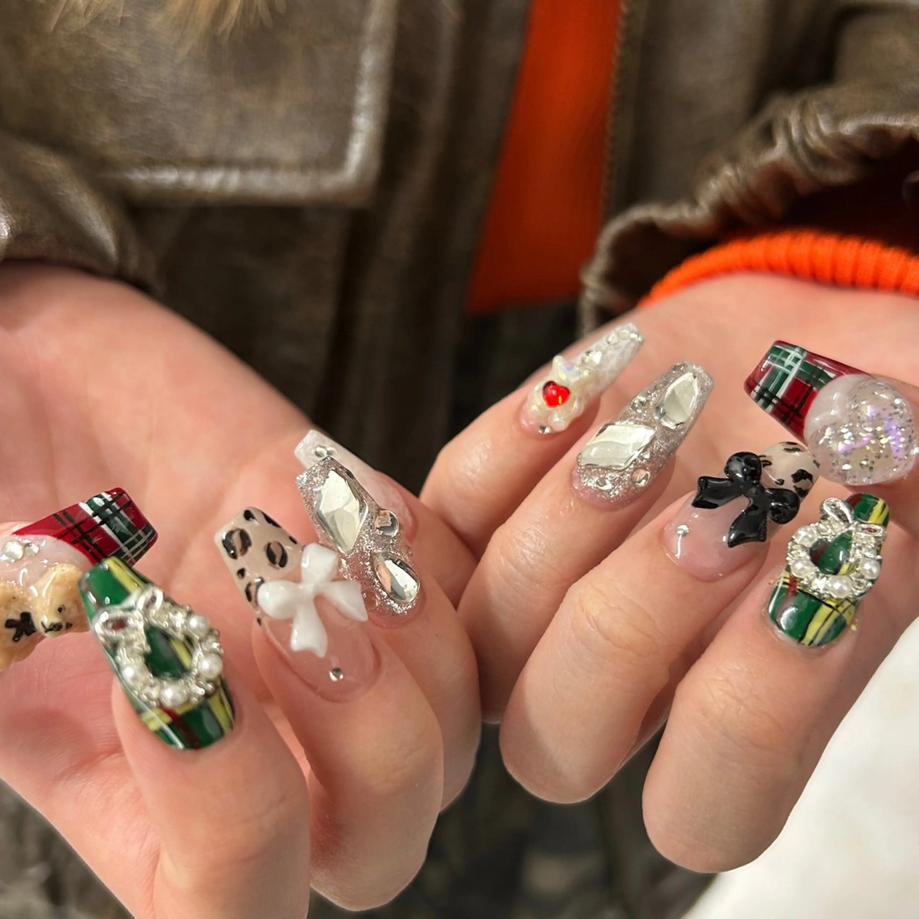 ネイル ハンドネイル MODA MANAMIᵕ̈のネイルデザイン