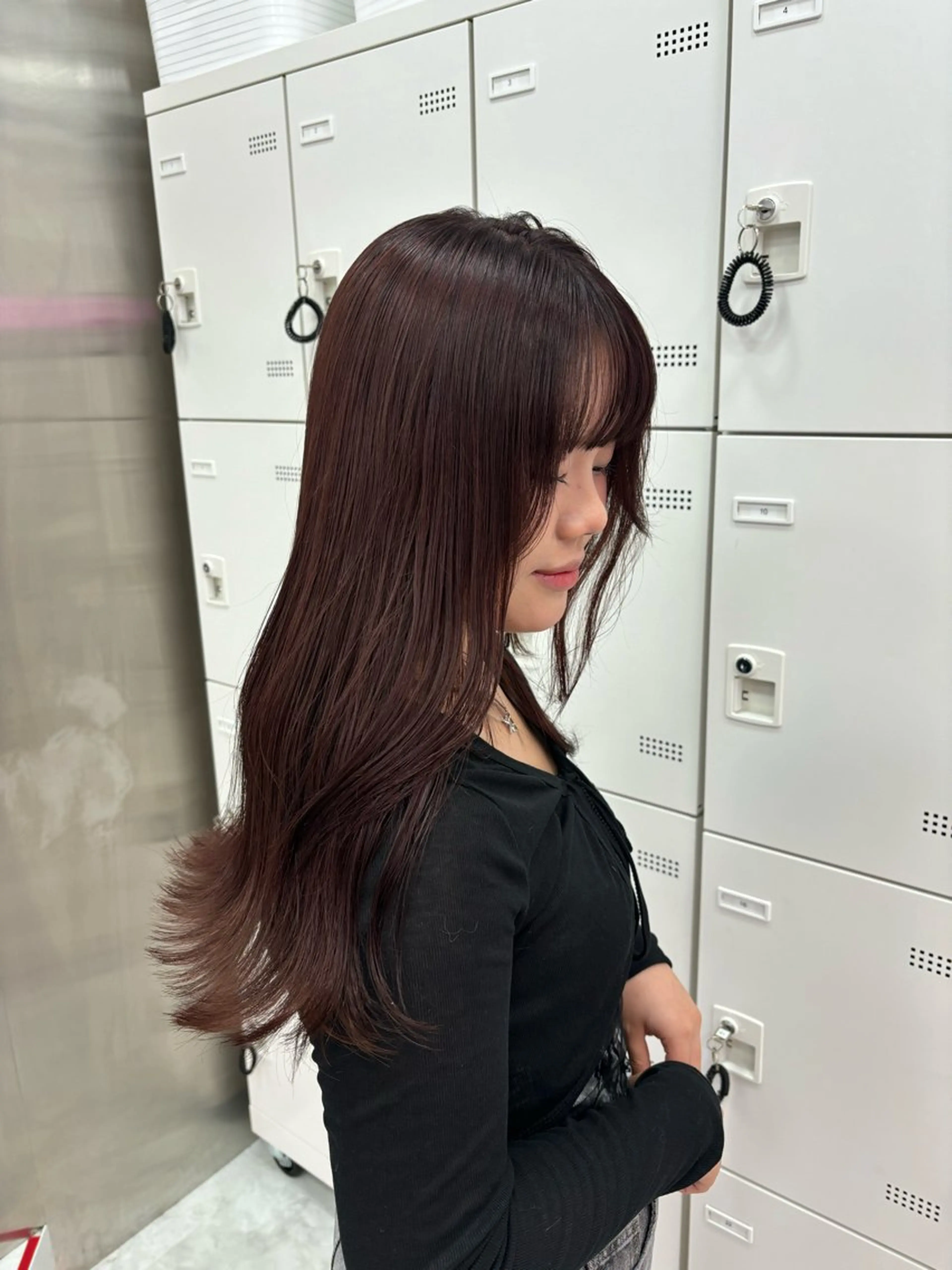 ロング カラー 韓国レイヤー ハッシュカットのヘアスタイル