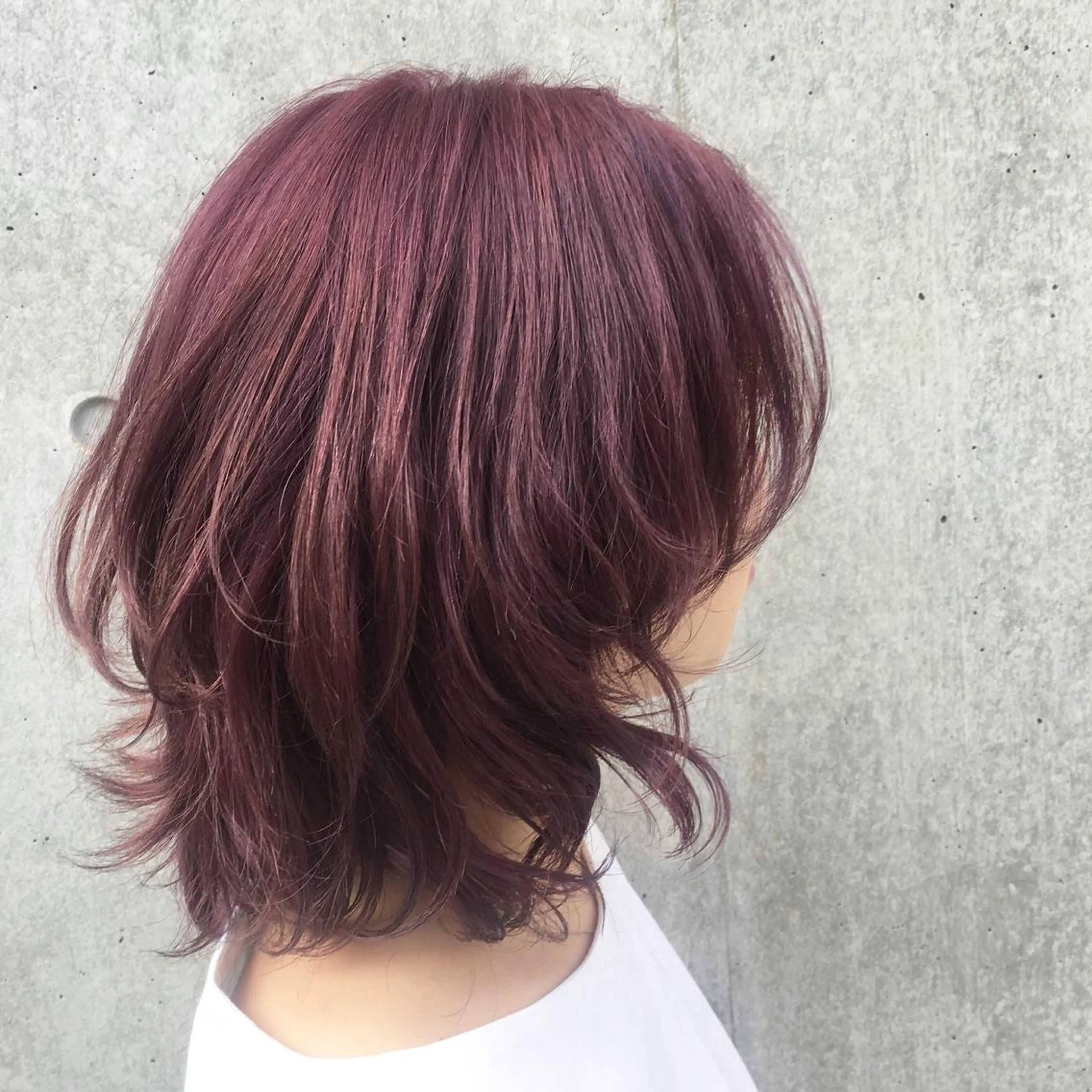 ミディアム ウルフカット SATSUKI サツキのヘアスタイル