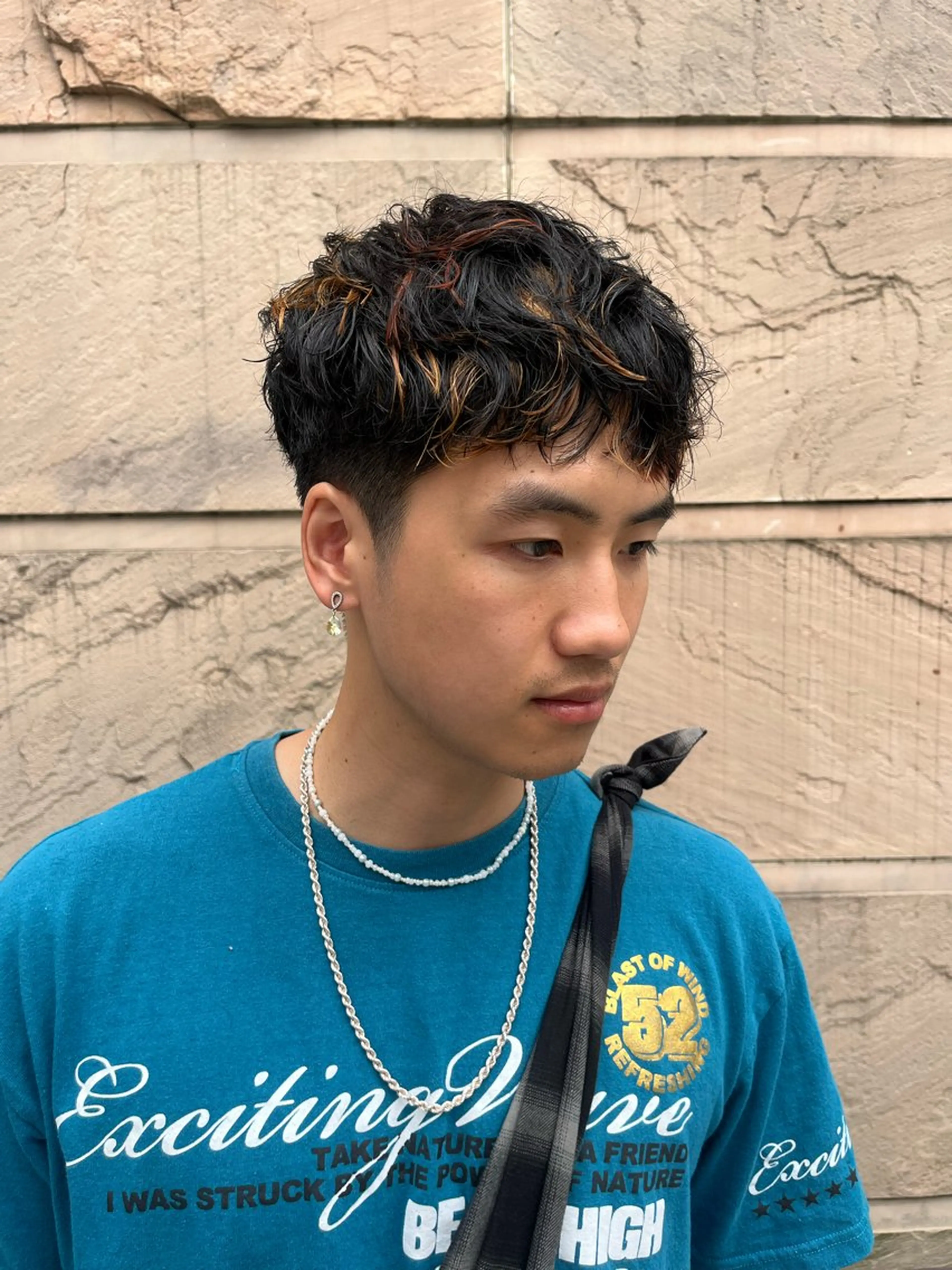 ショート カラー パーマ ヘアアレンジ メンズ ヘアカラー 渡邉 舞のヘアスタイル