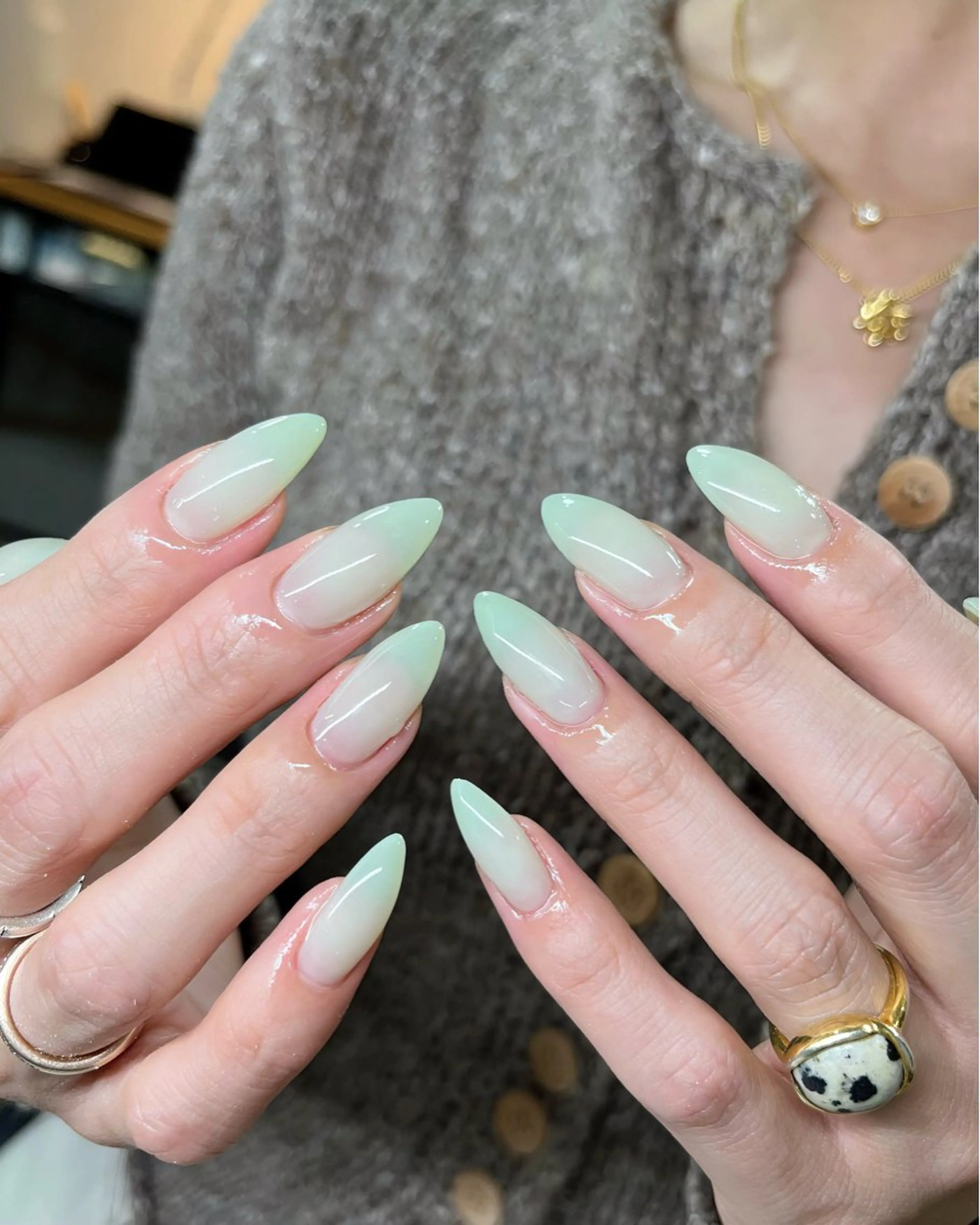 ネイル オーロラネイル チークネイル フレンチネイル マグネットネイル ピンク ハンドネイル ハンドケア 🫧OPELIA NAIL渋谷🫧のネイルデザイン