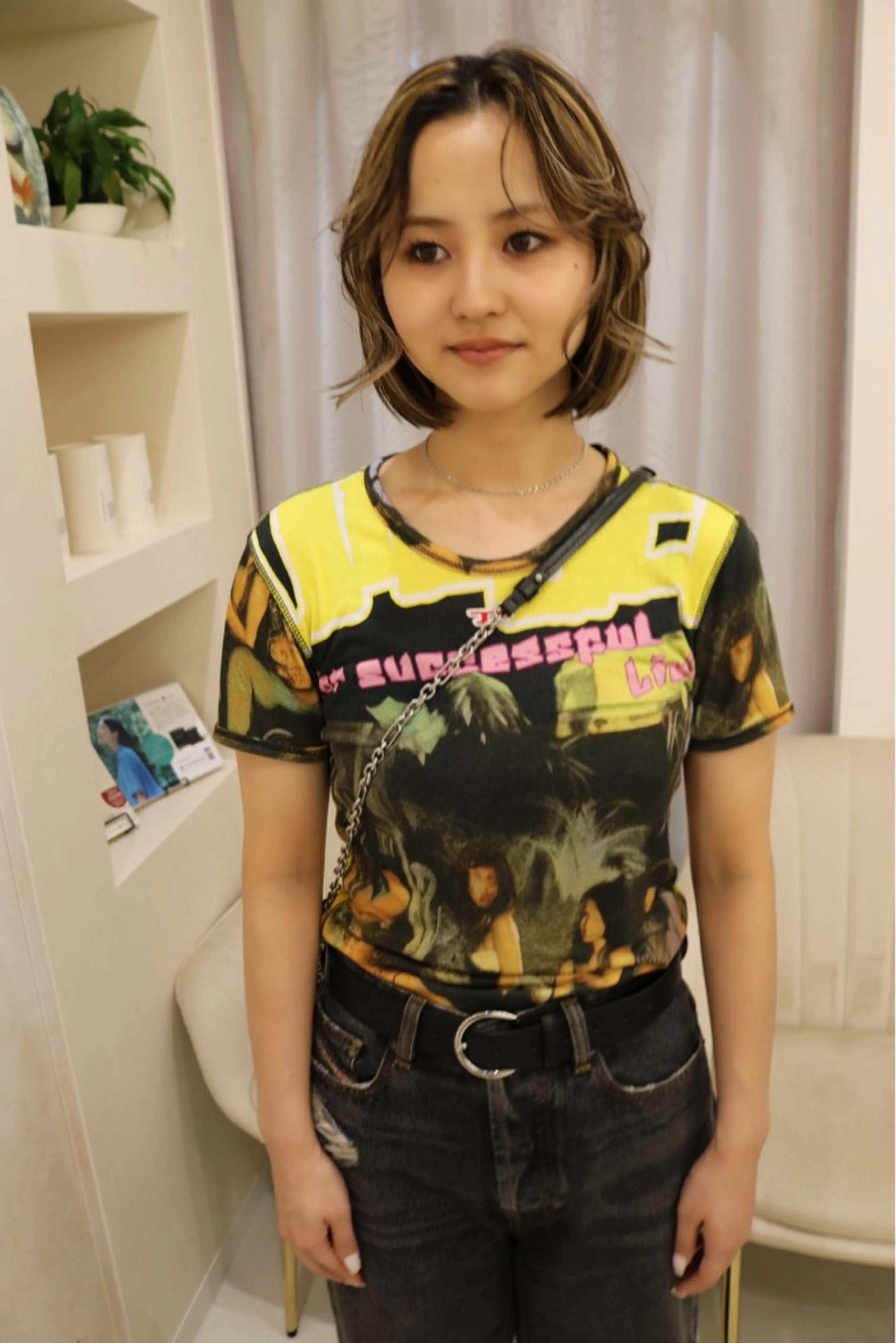 ショート カラー カット ヘアカラー トリートメント 松村 澪里のヘアスタイル