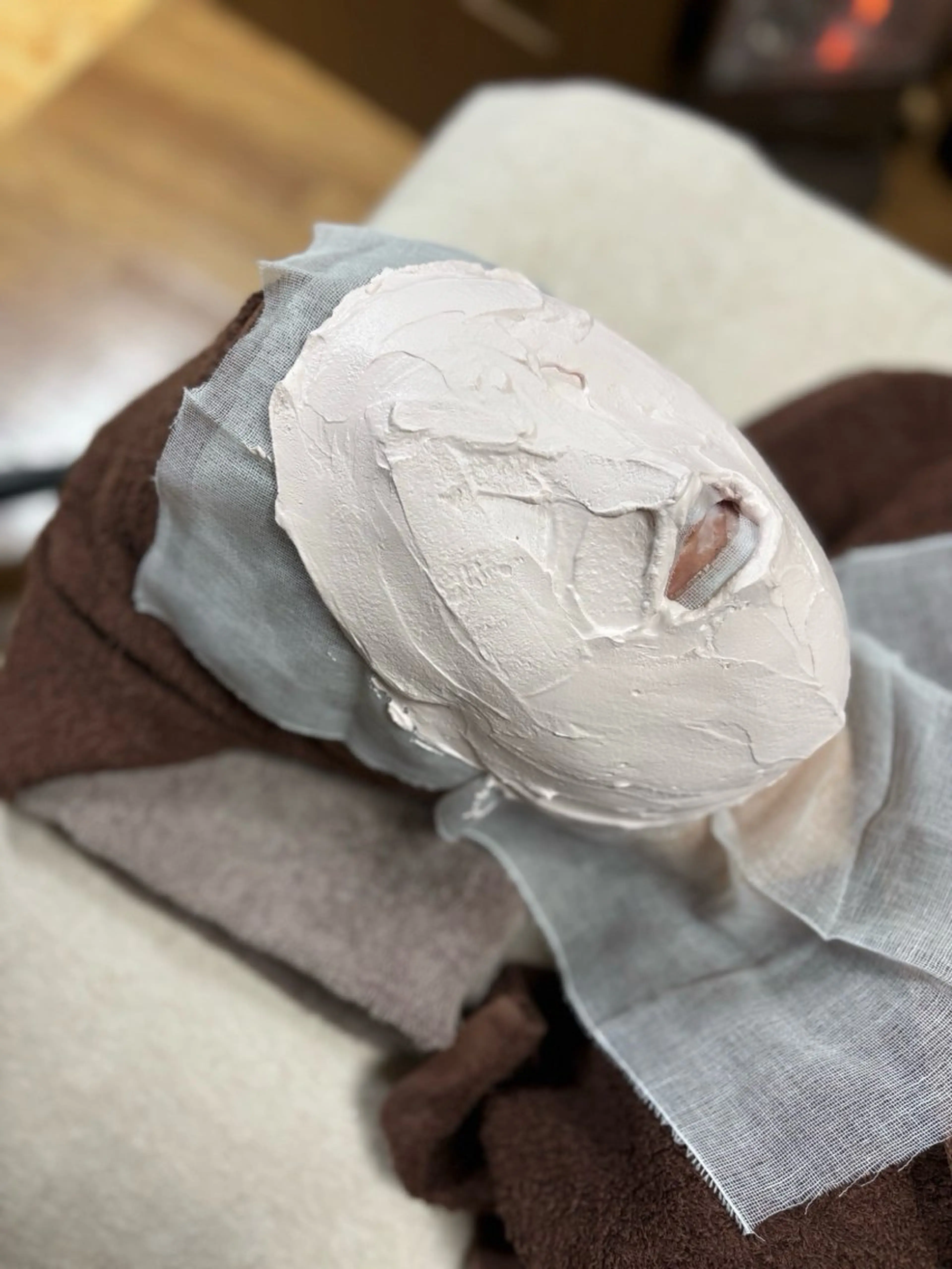 小顔石膏パックエステの写真