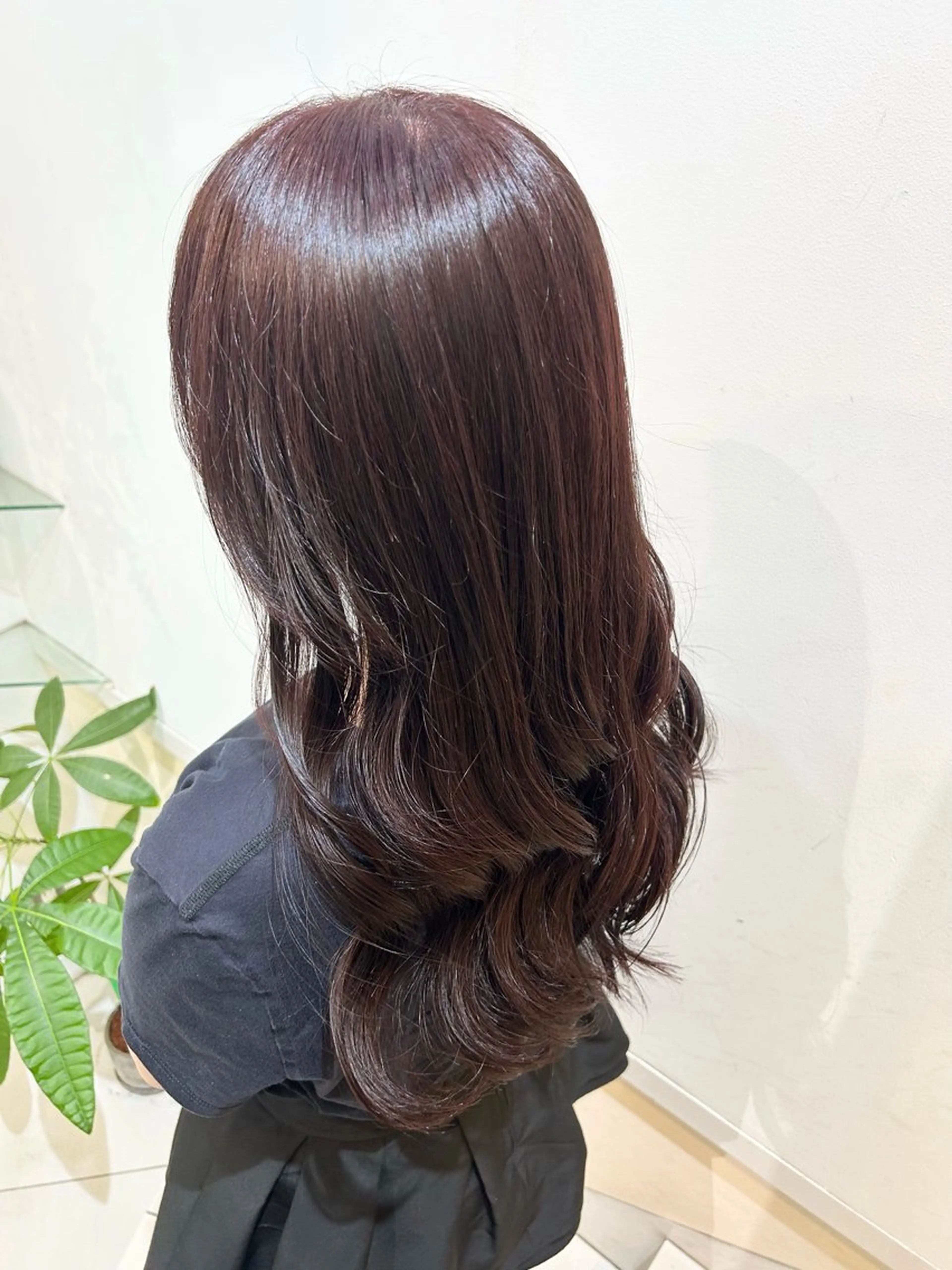 セミロング カラー ブラウンカラー ピンクカラー ピンクブラウン 🪄髪質改善艶カラー 🦄石井栞のヘアスタイル