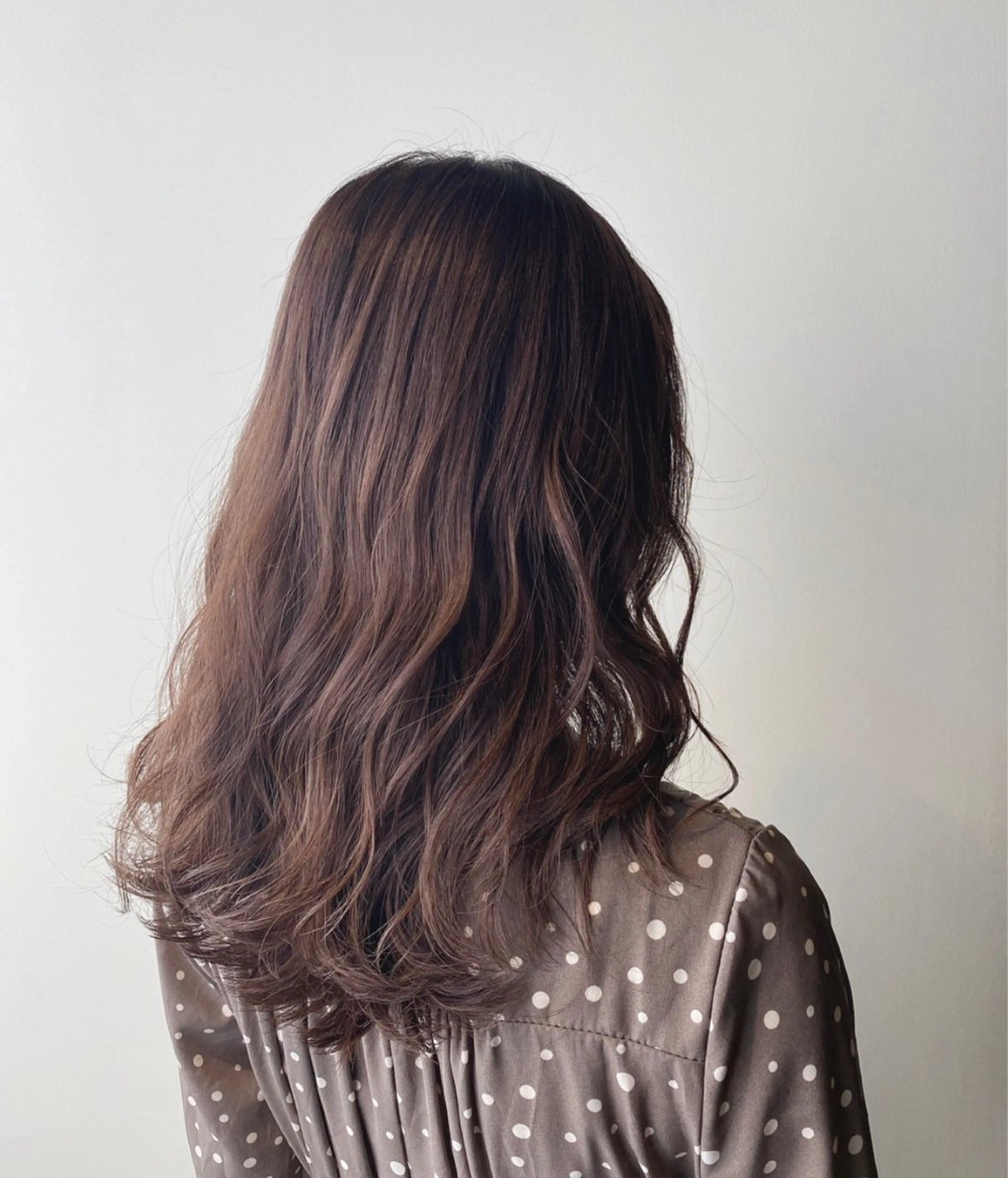 ミディアム カット ヘアカラー 透明感🌱ハイトーン ✨艶髪🫧川﨑　翼のヘアスタイル