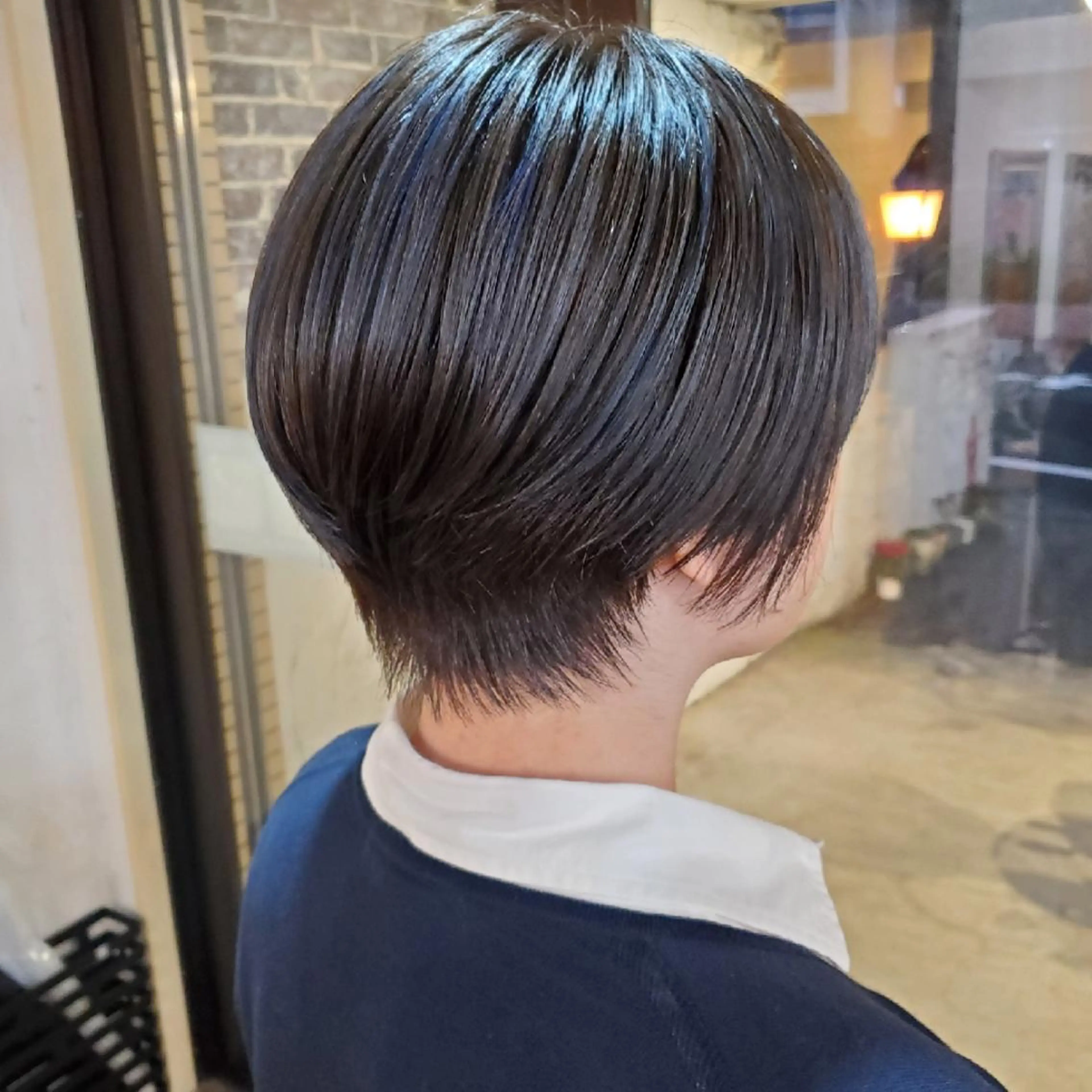 ショート カラー 切りっぱなしボブ ショートボブ ショートレイヤー ハンサムショート バレイヤージュ カット ヘアカラー トリートメント フリーランス所属・韓国ヘア レイヤー くびれヘアMATSUのヘアスタイル